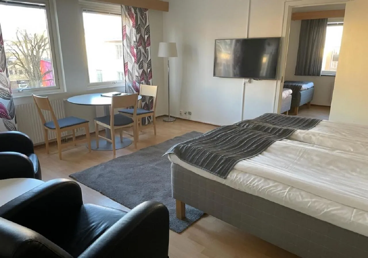 Property building, Bed in Linköpings Cityhotell och Vandrarhem