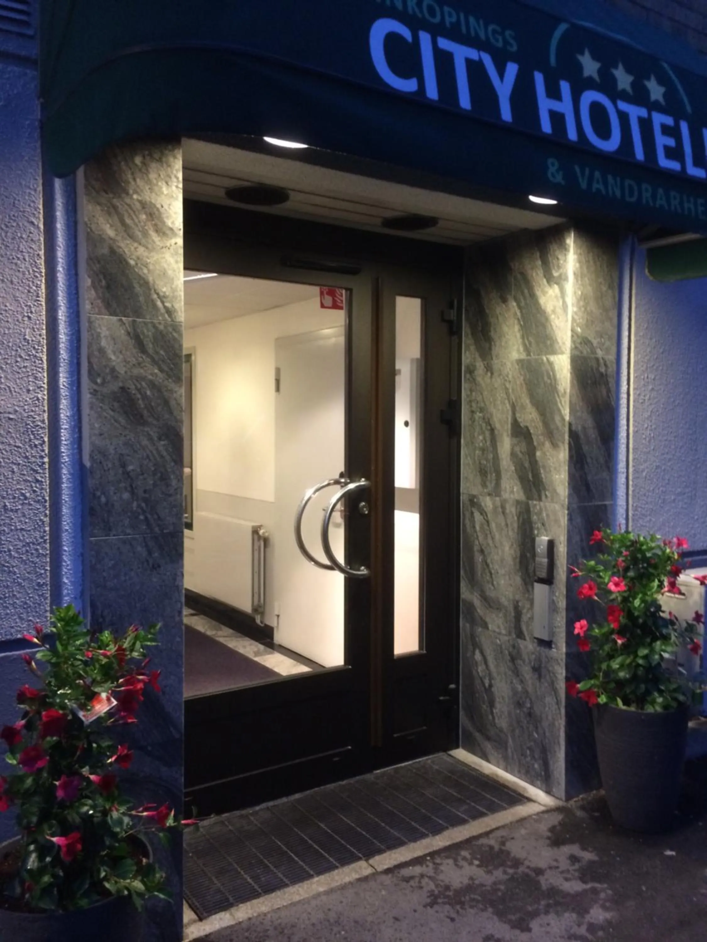 Facade/entrance in Linköpings Cityhotell och Vandrarhem