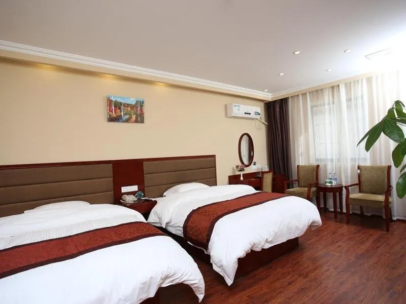 Bed in GreenTree Inn JiangSu KunShan Lujia Town Furong Road Express Hotel