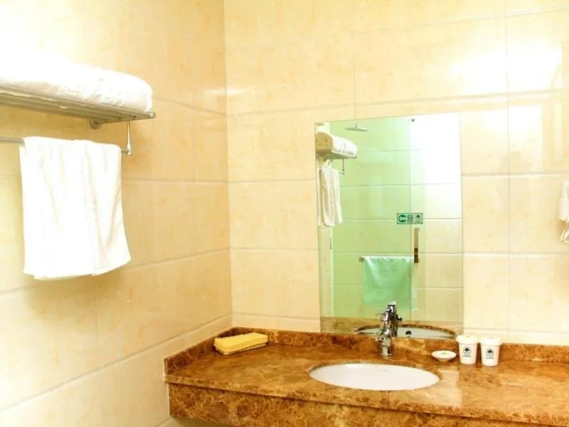 GreenTree Inn Shangdong Province Linxi Yitang Town Shuangling Road Express Hotel