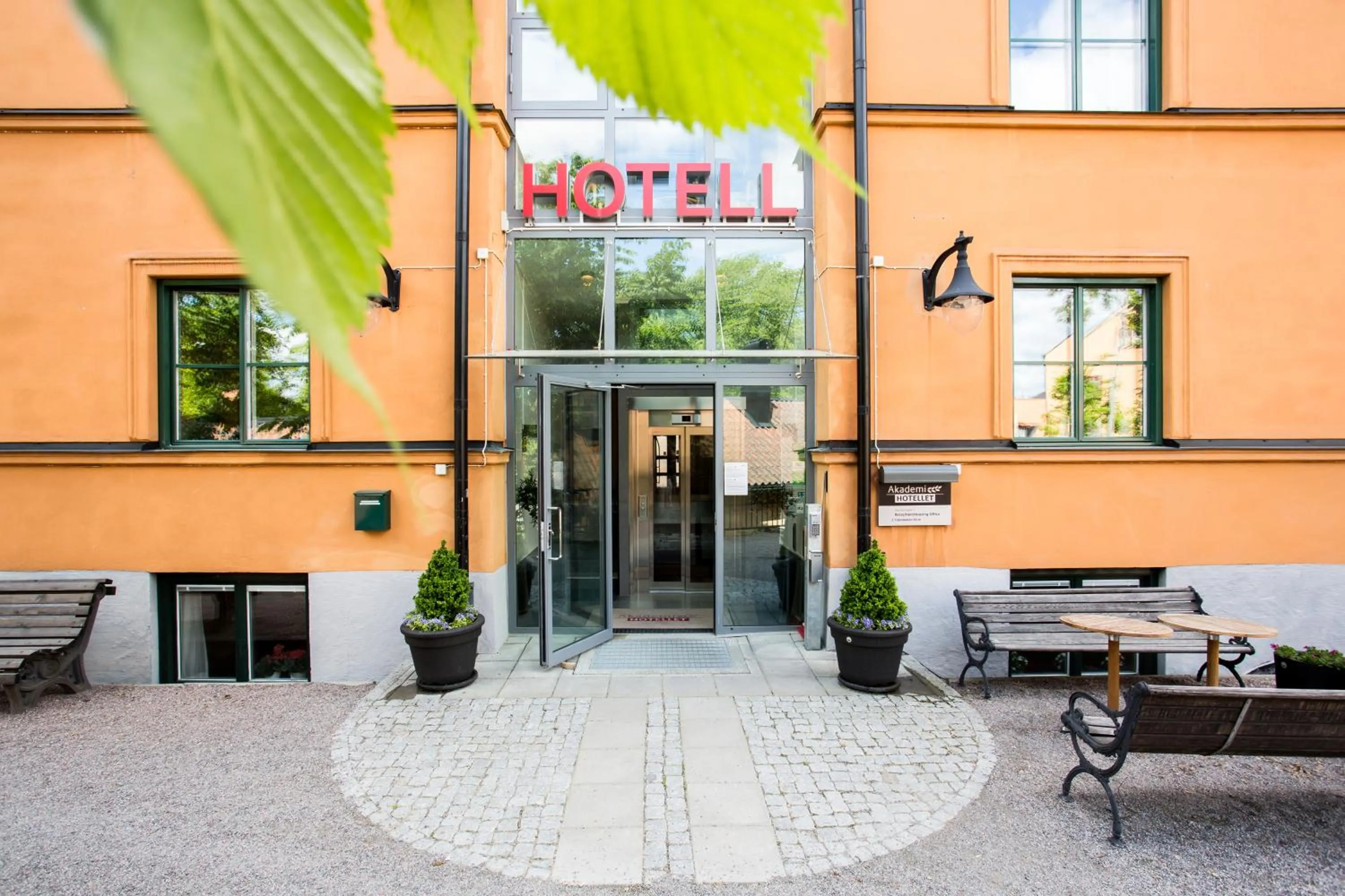 Facade/entrance in Akademihotellet