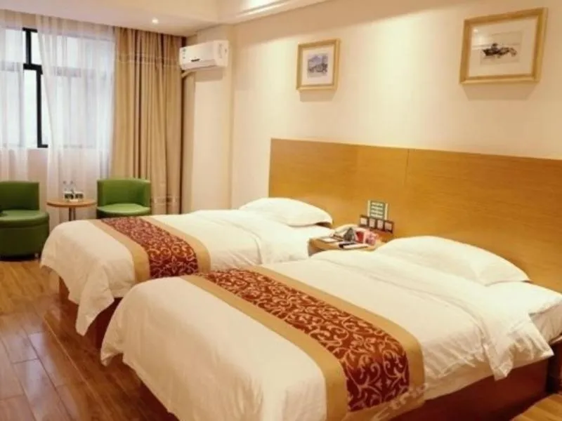 Bed in GreenTree Inn GuangXi HePu HuanzhuSouthRd.Transit Center Express Hotel