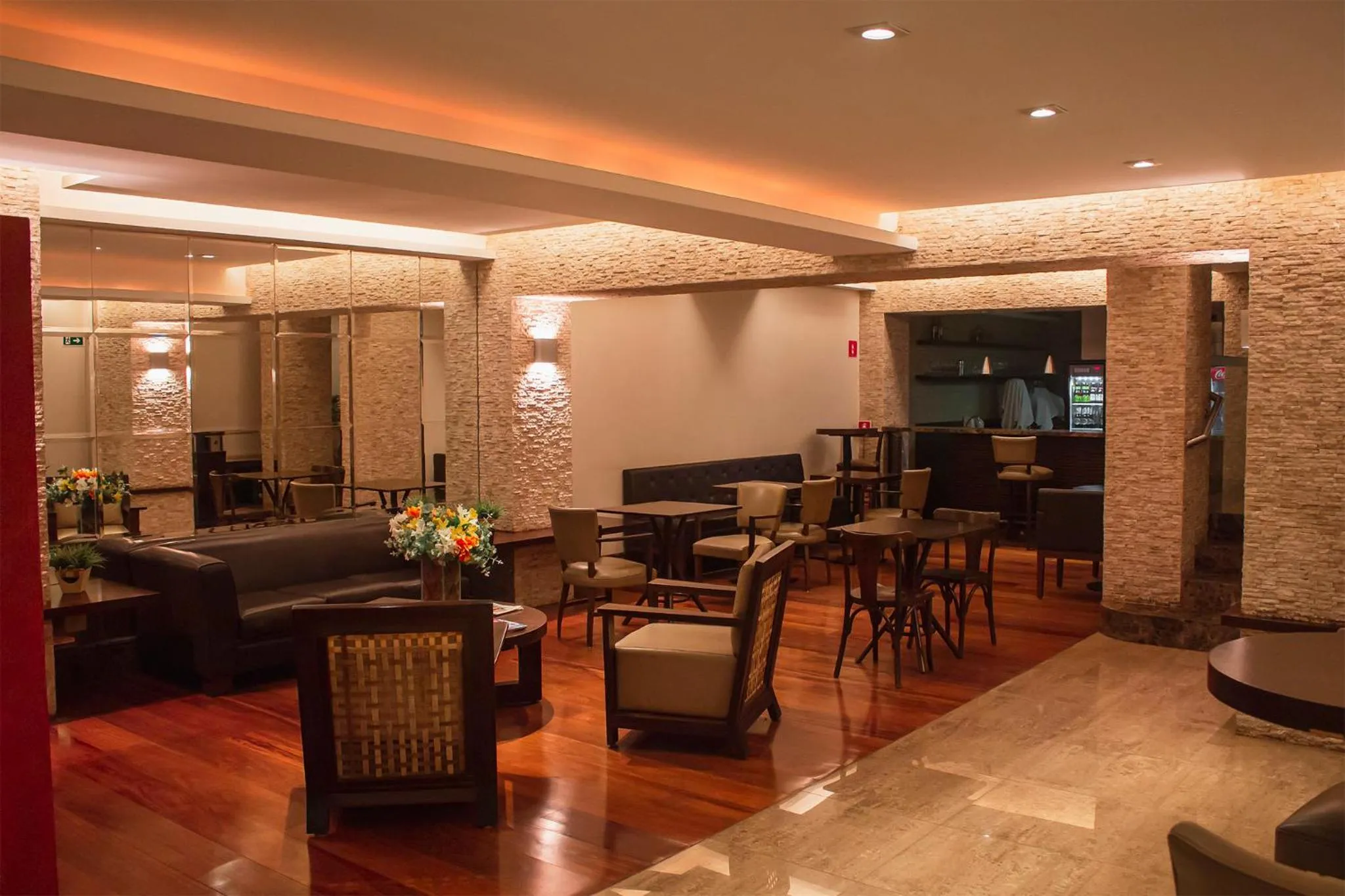 Communal lounge/ TV room in Vip Hotel