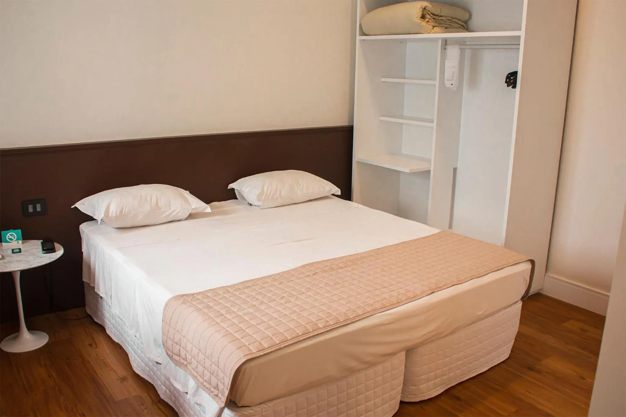 Bedroom, Bed in Vip Hotel