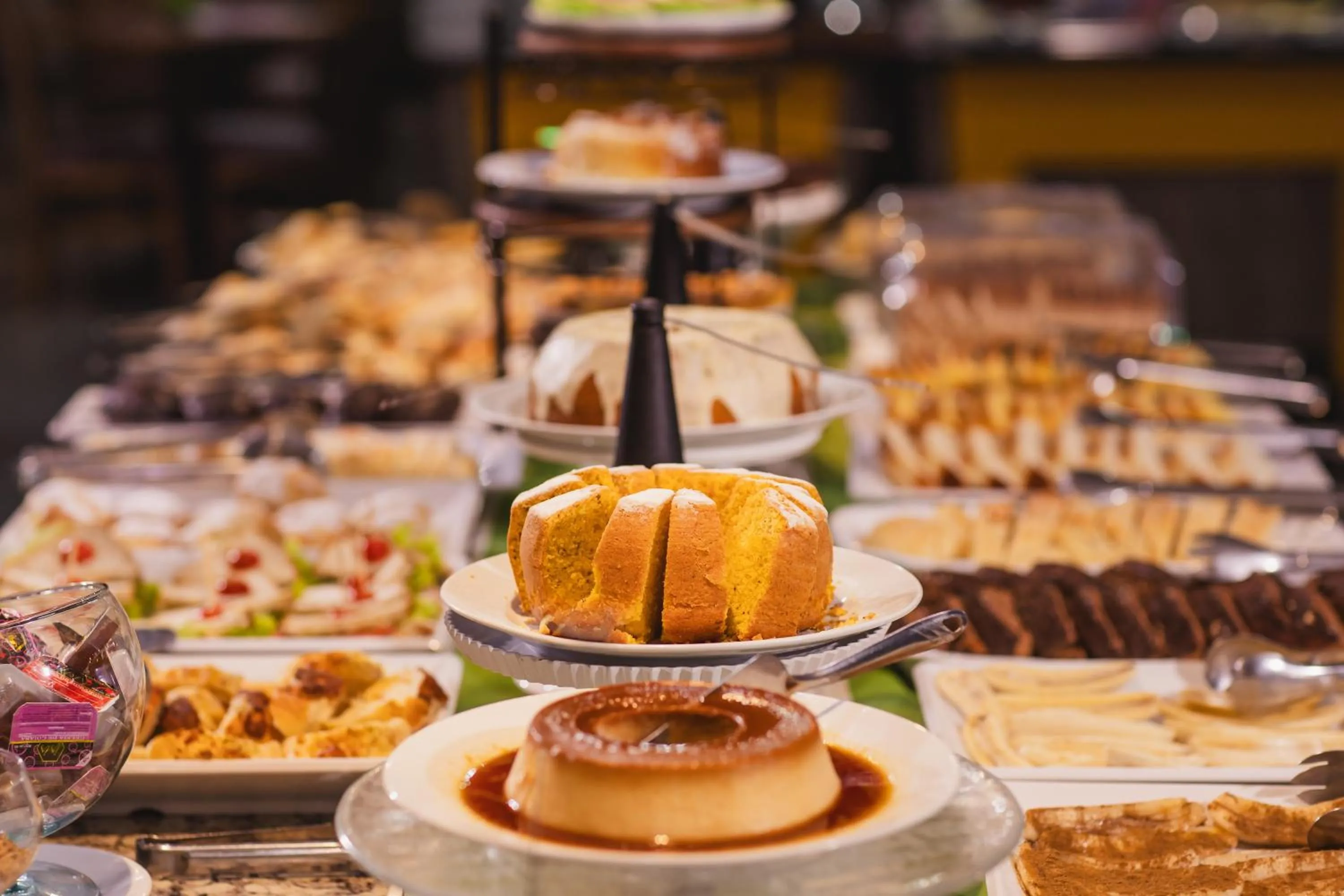 Restaurant/places to eat in Hotel Vilage Inn Ribeirão Preto & Convenções by Nacional Inn