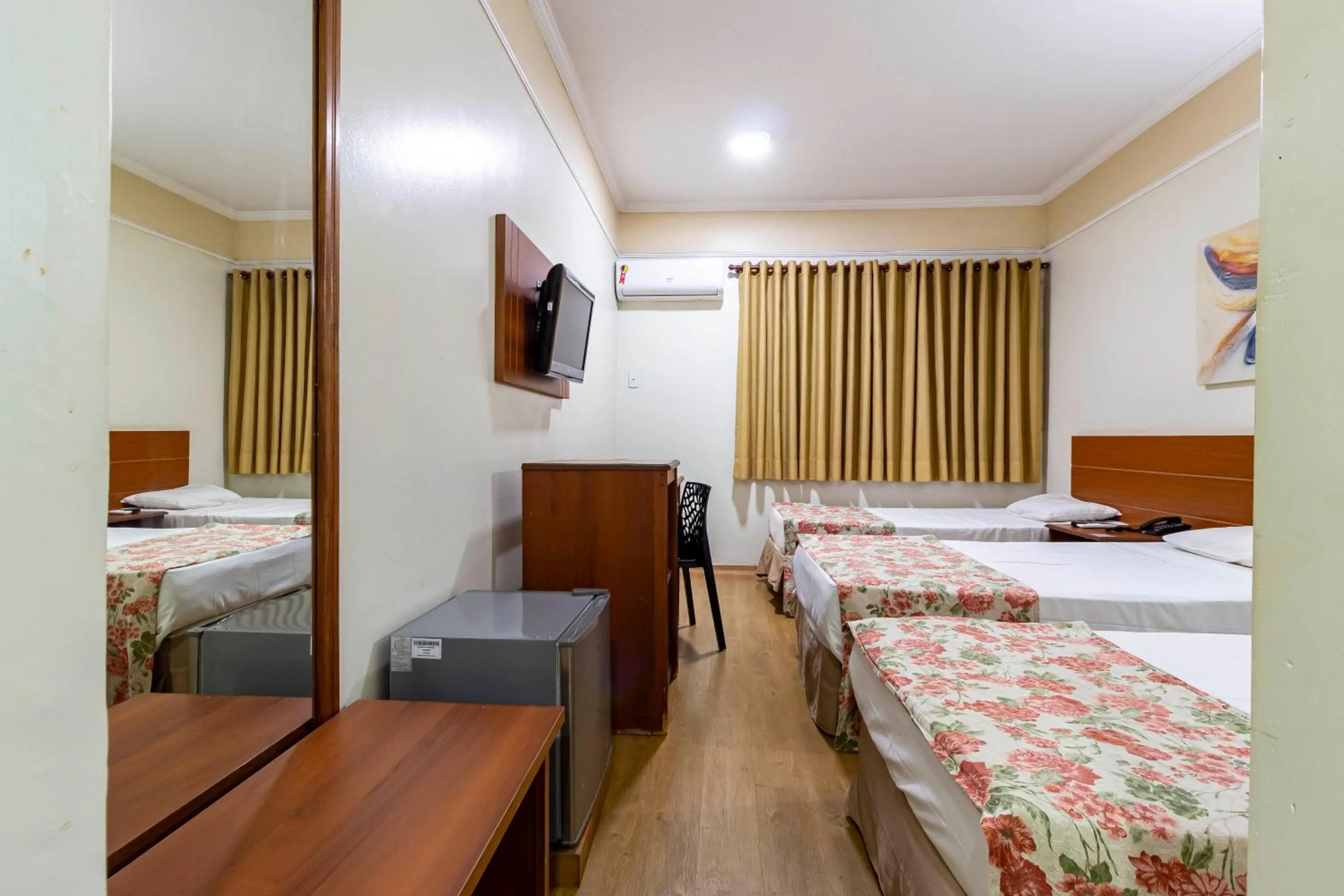 Bedroom, Bed in Hotel Vilage Inn Ribeirão Preto & Convenções