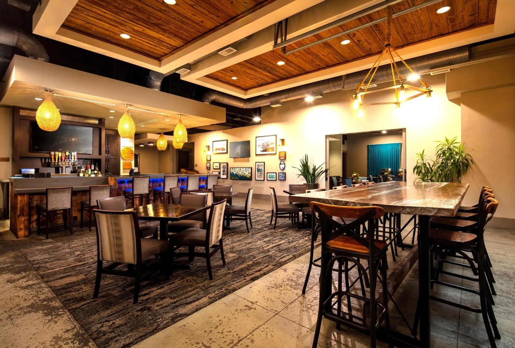 Restaurant/places to eat in Hotel Indigo Tuscaloosa Downtown by IHG