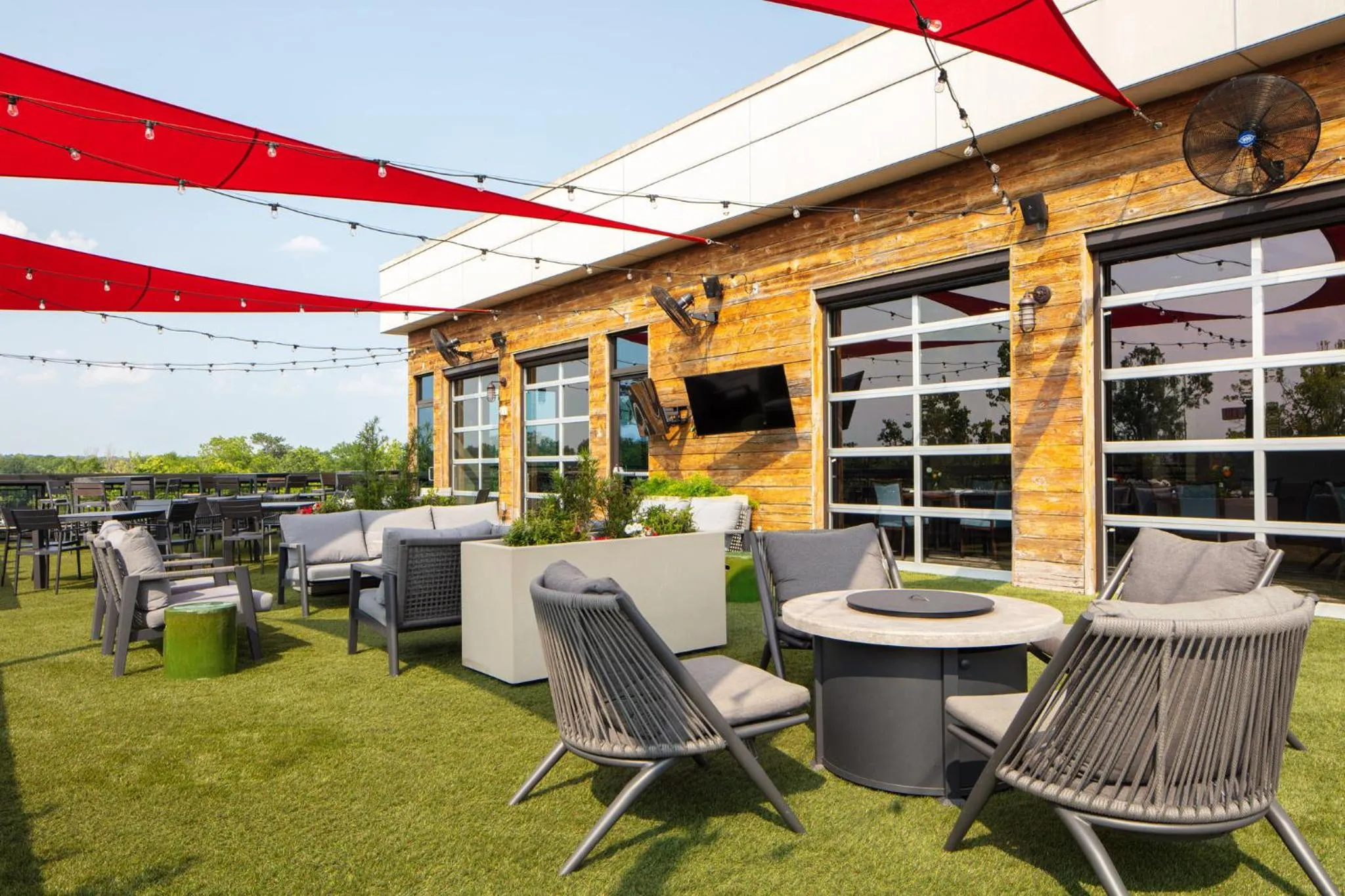 Restaurant/places to eat in Hotel Indigo Tuscaloosa Downtown by IHG