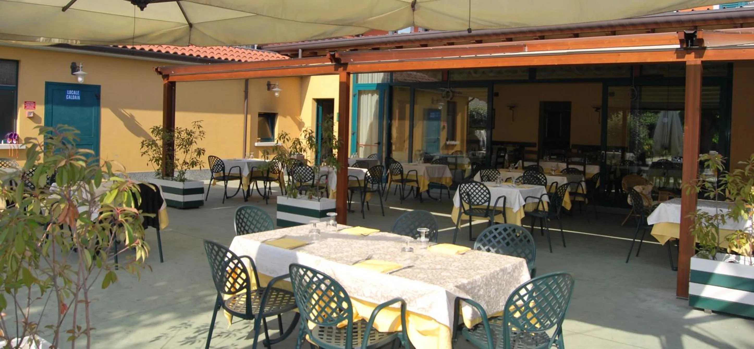 Restaurant/places to eat in Hotel Ristorante Morus