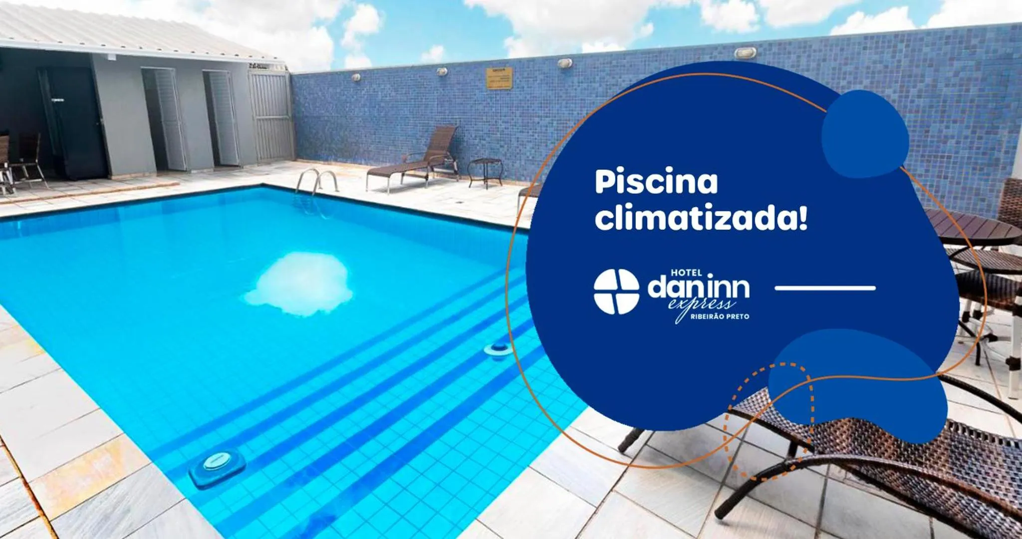 Swimming pool in Hotel Dan Inn Express Ribeirão Preto By Nacional Inn