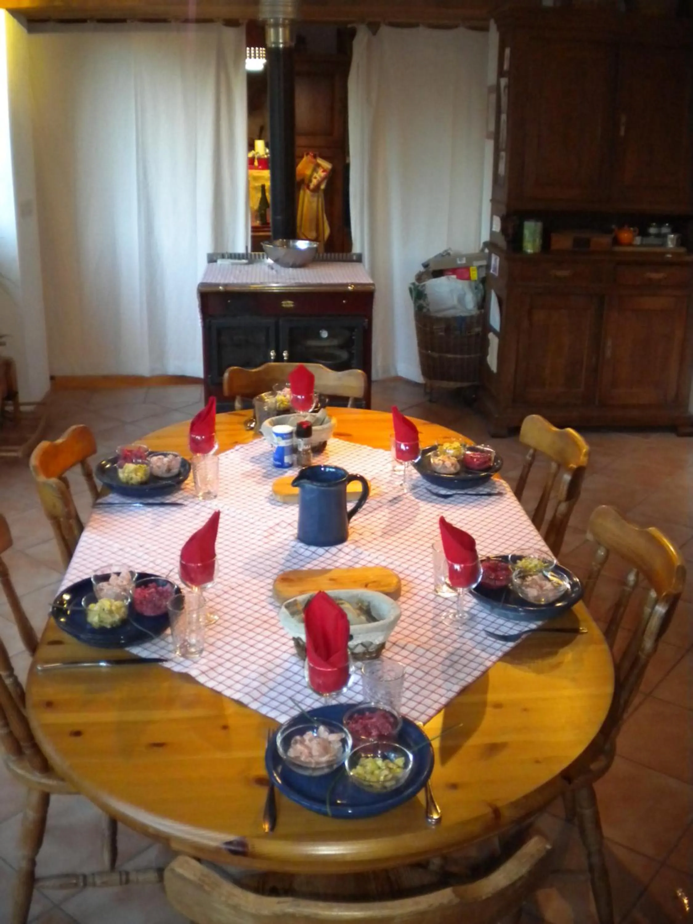 Restaurant/places to eat in VALRELEY, chambres et table d'hôtes eco-friendly avec bain nordique au sud du massif du Jura