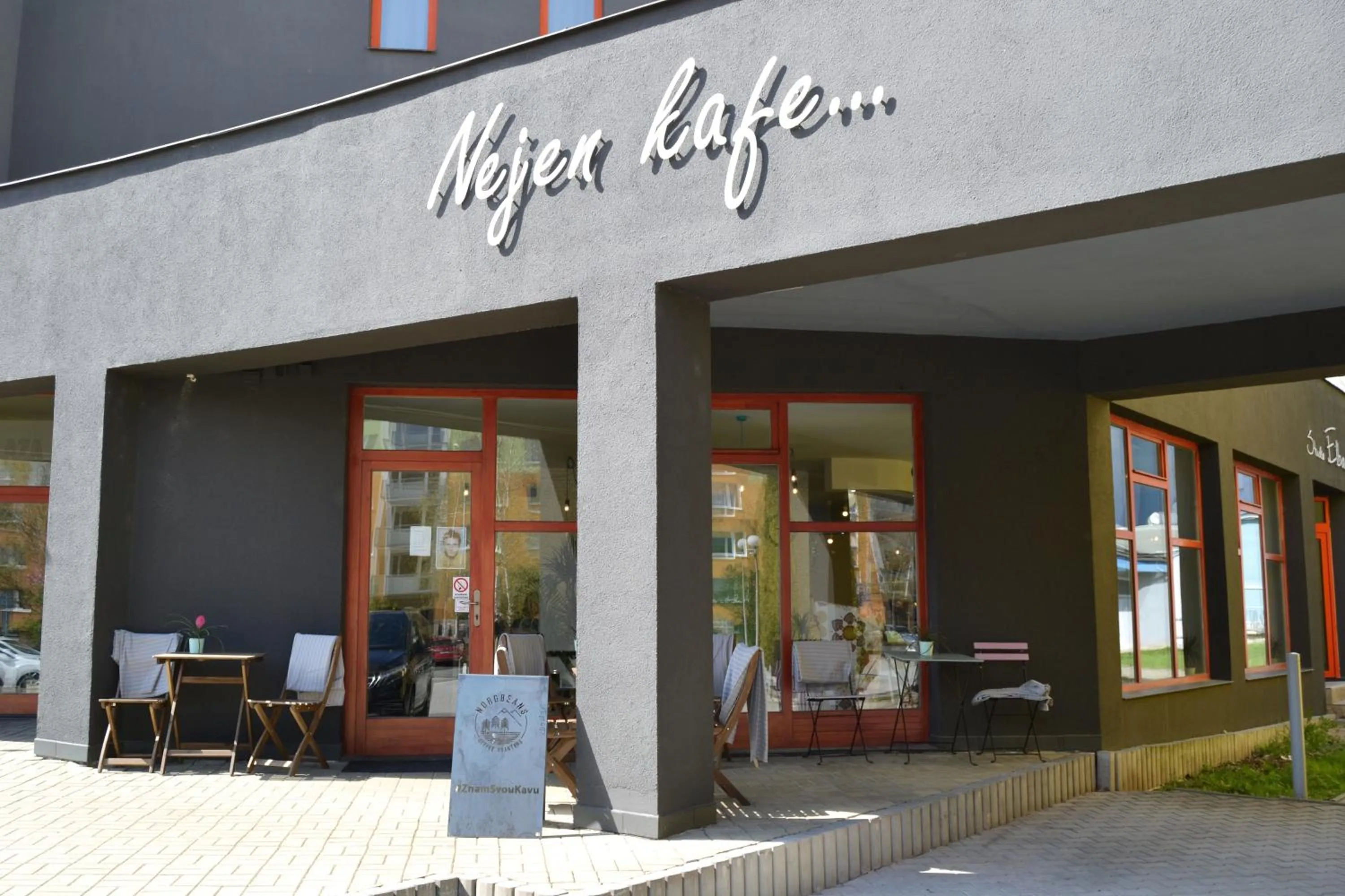 Facade/entrance in Hotel Plaza