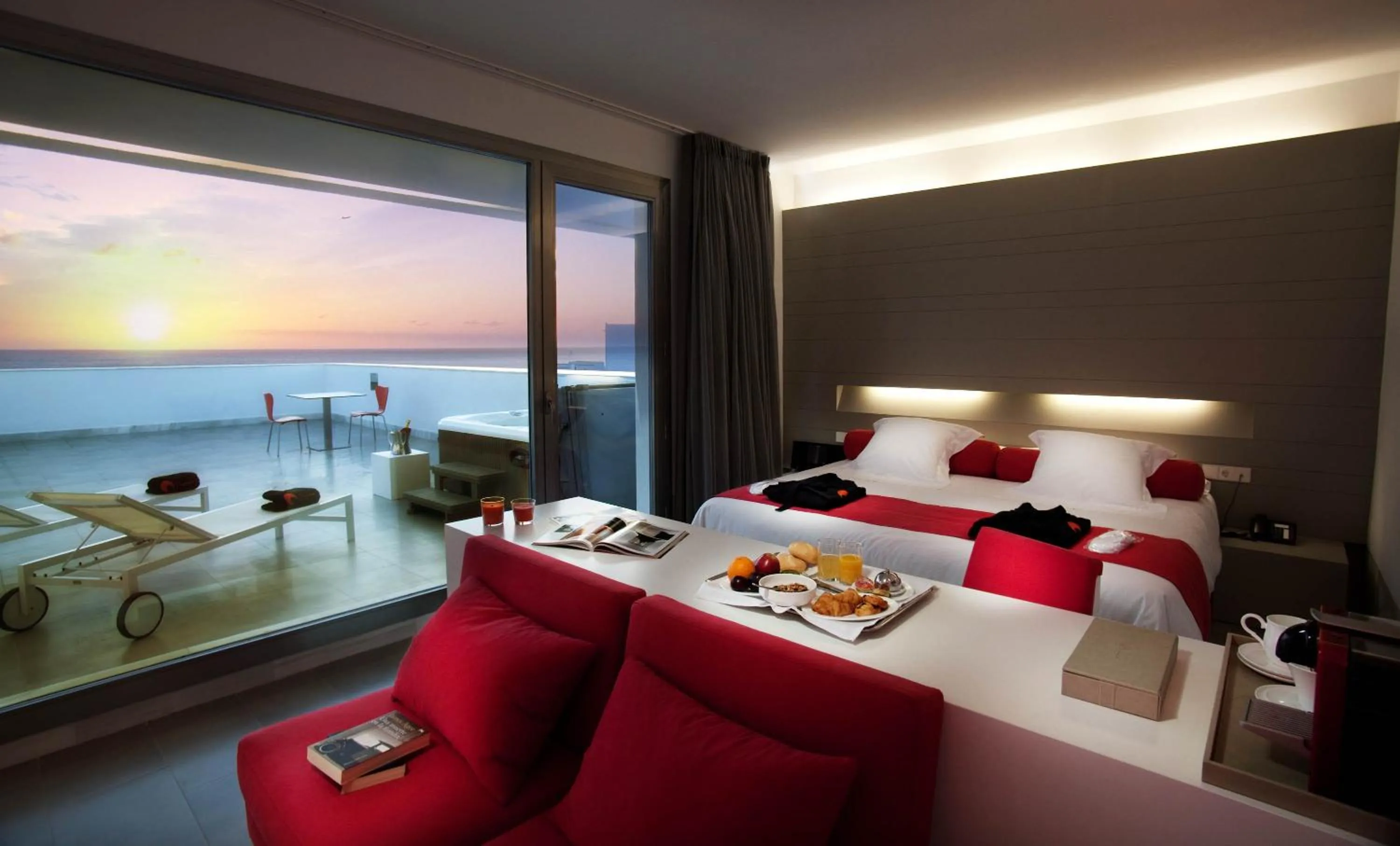 Photo of the whole room, Bed in Hotel Spa Calagrande Cabo de Gata