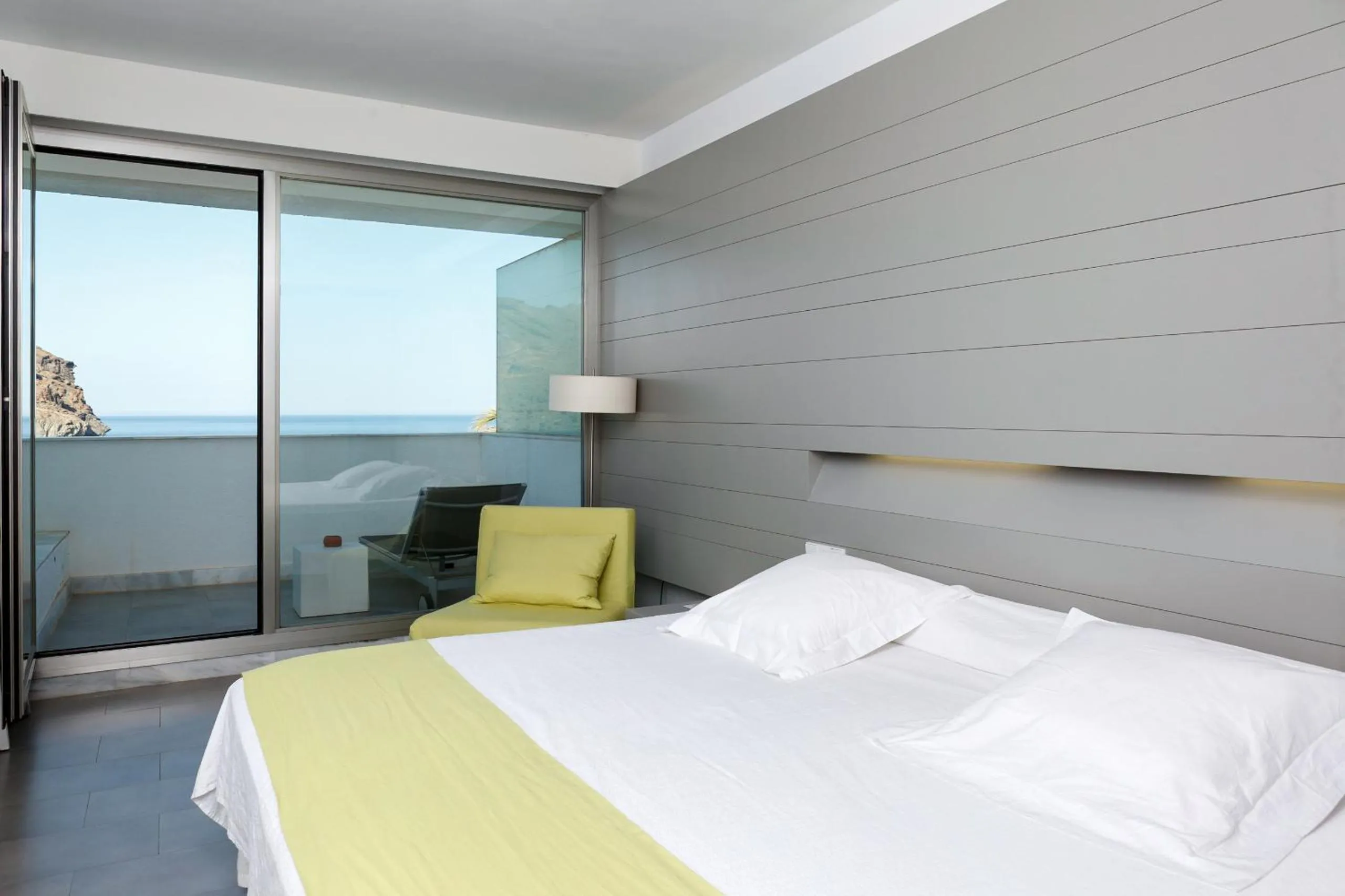 Balcony/Terrace, Bed in Hotel Spa Calagrande Cabo de Gata