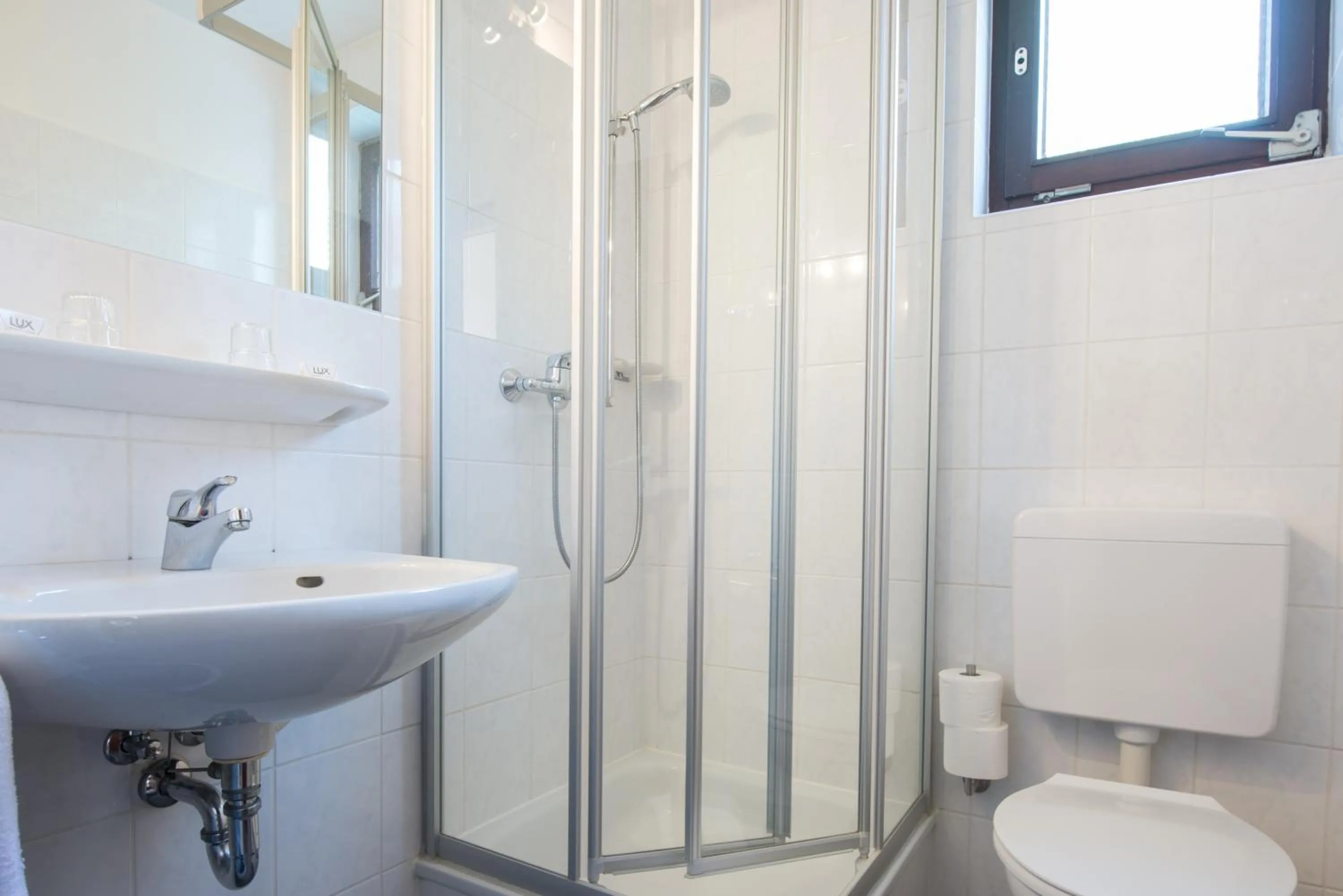 Bathroom in Hotel Joh