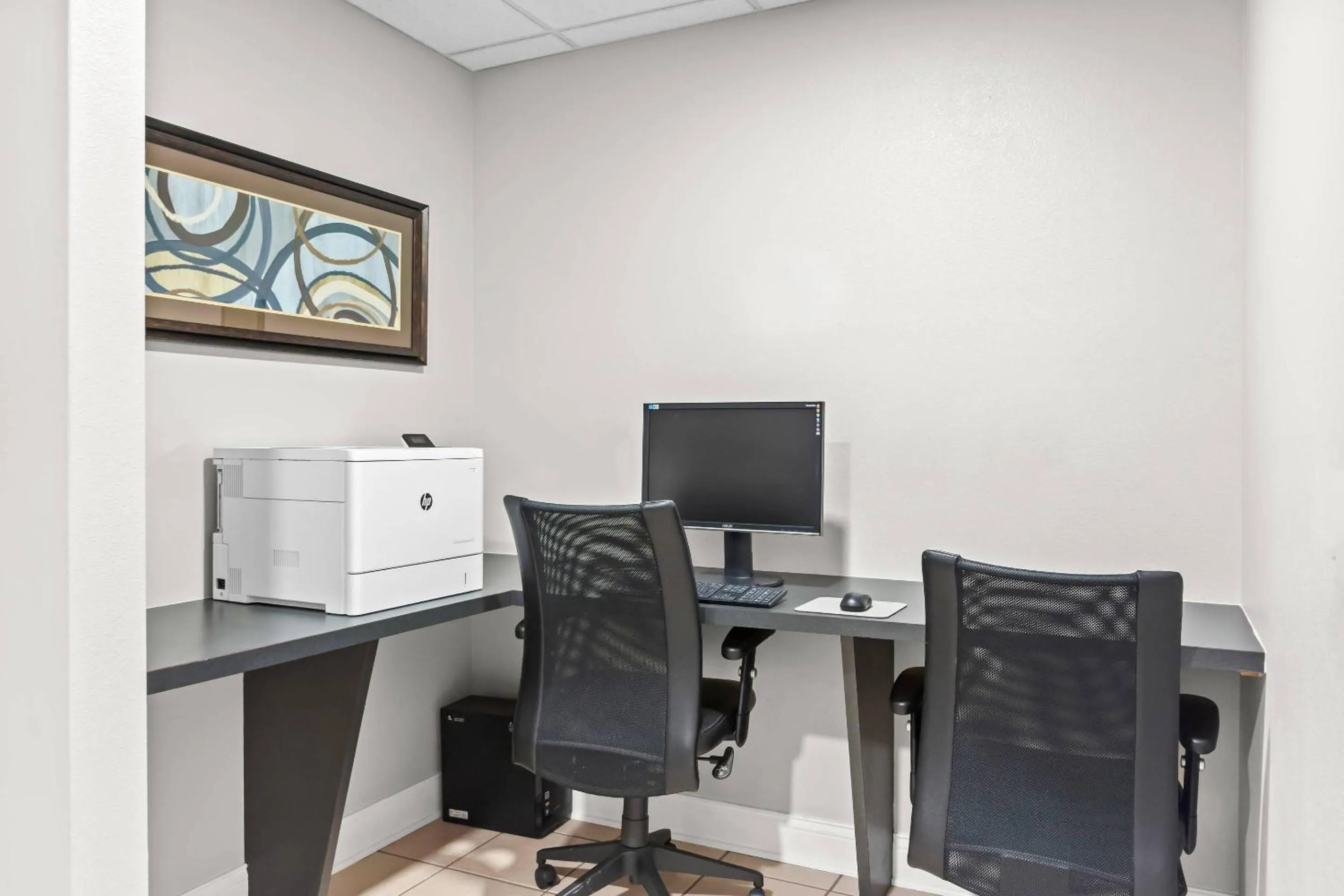 Business facilities in Country Inn & Suites Etown