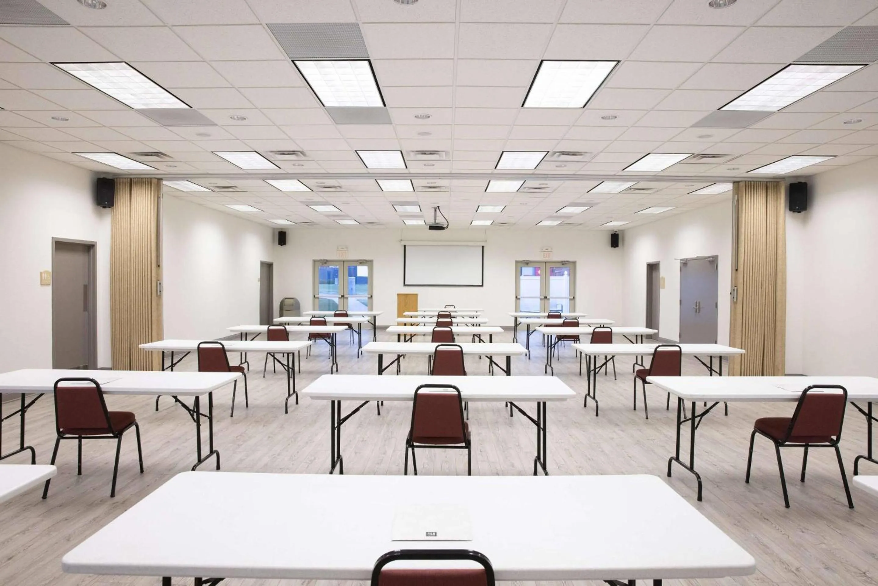 Meeting/conference room in Country Inn & Suites Etown