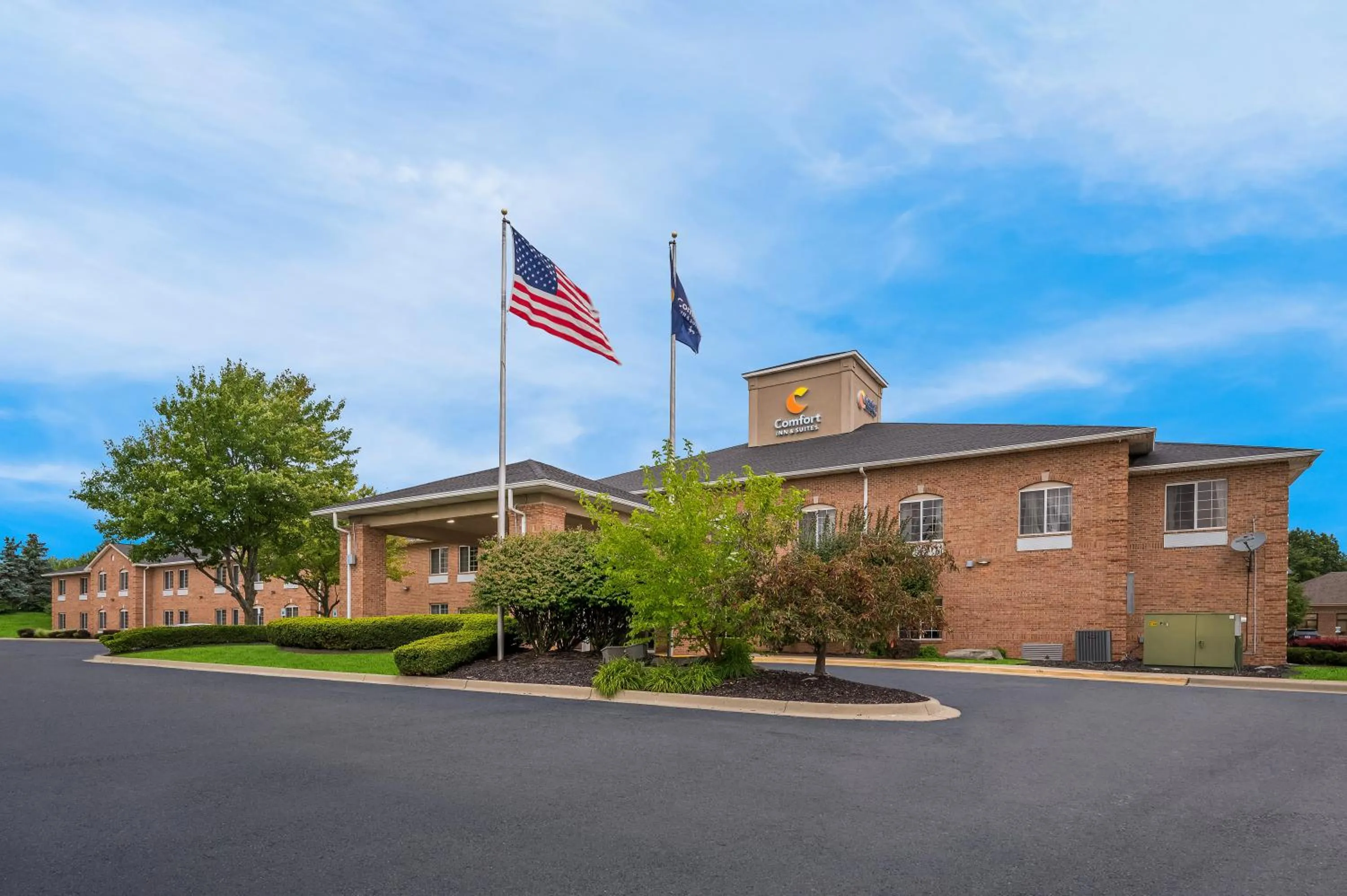Property building in Comfort Inn & Suites