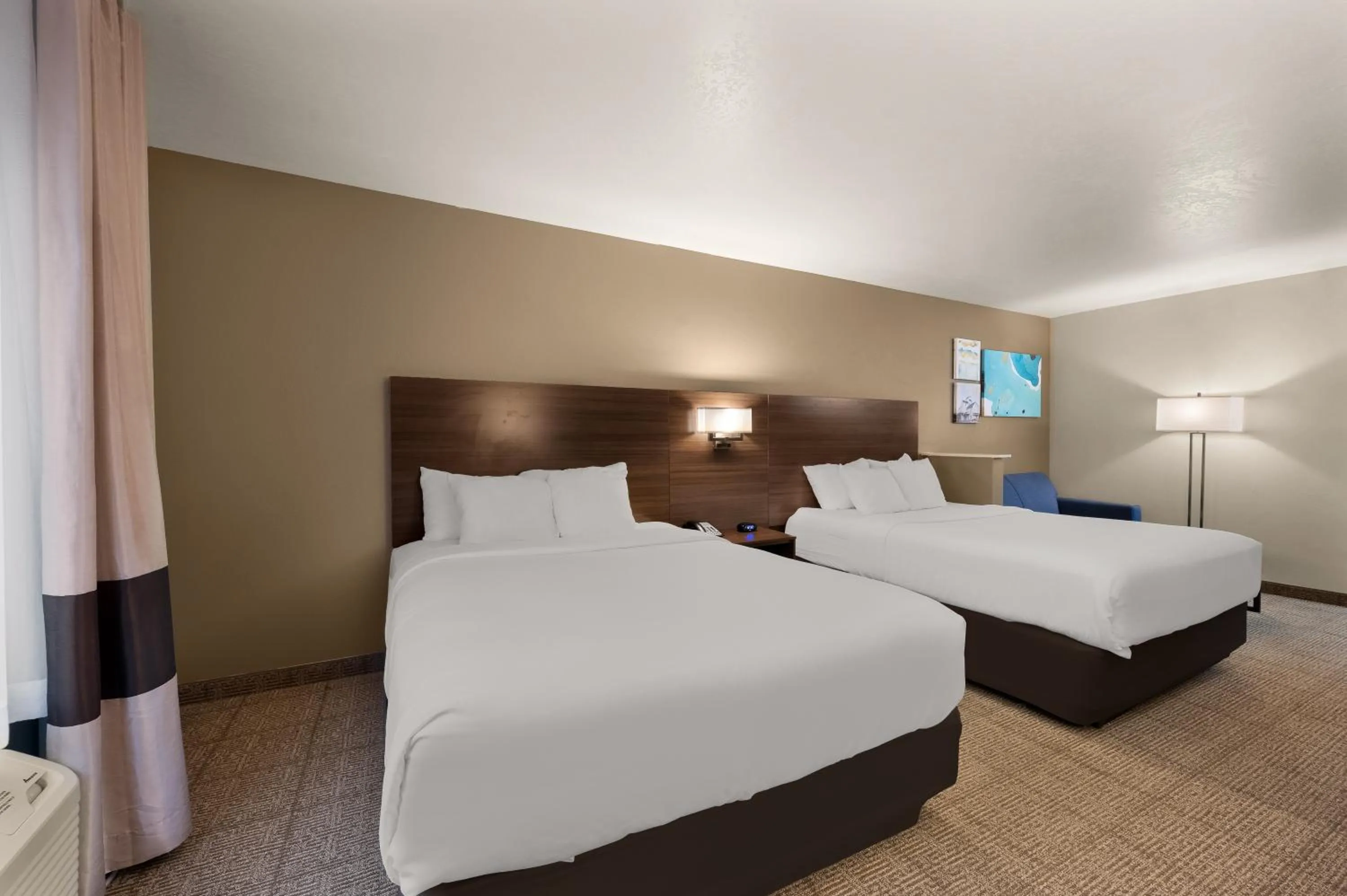 Bedroom, Bed in Comfort Inn & Suites
