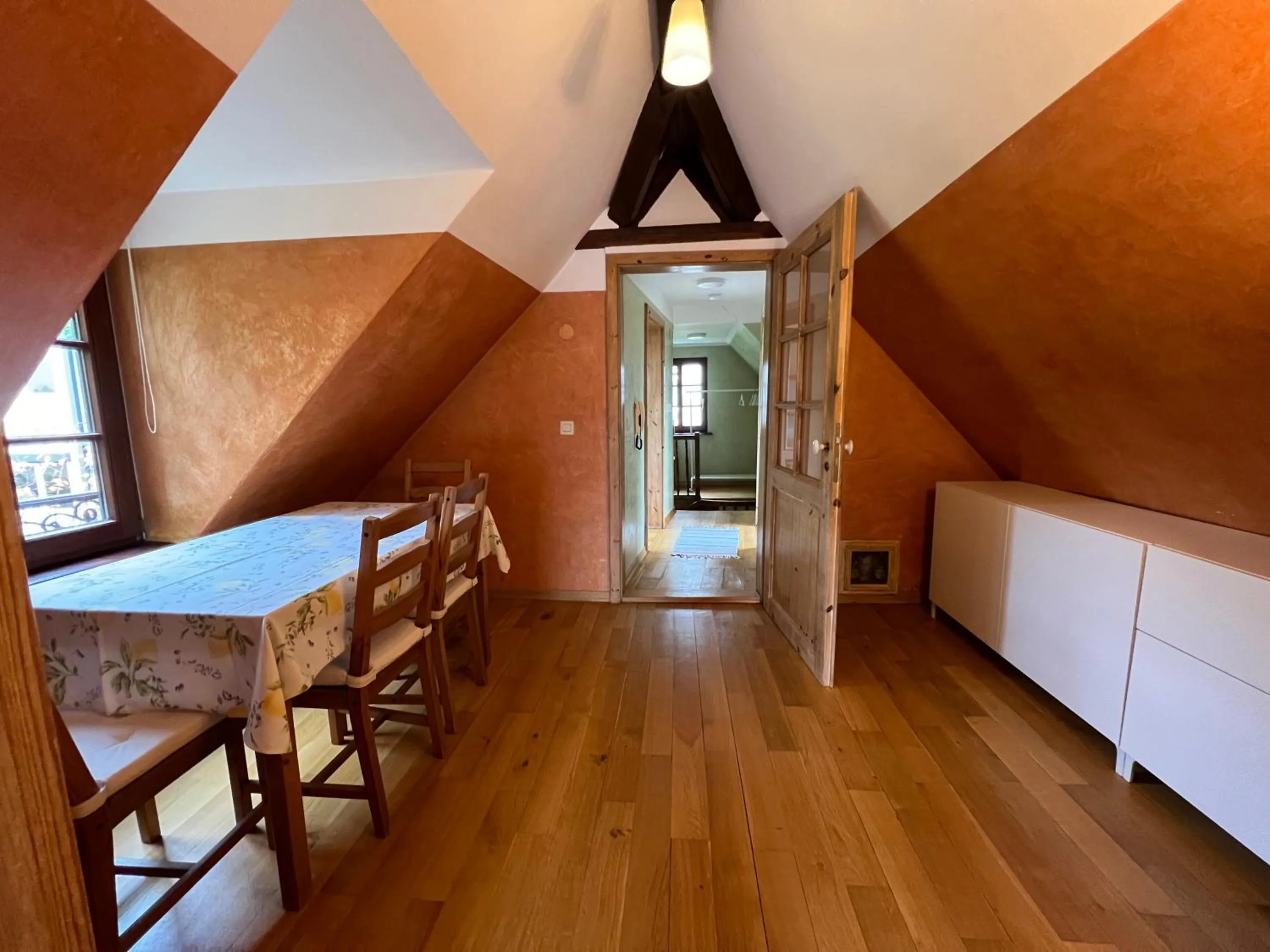 Dining area in Petite Bellevue