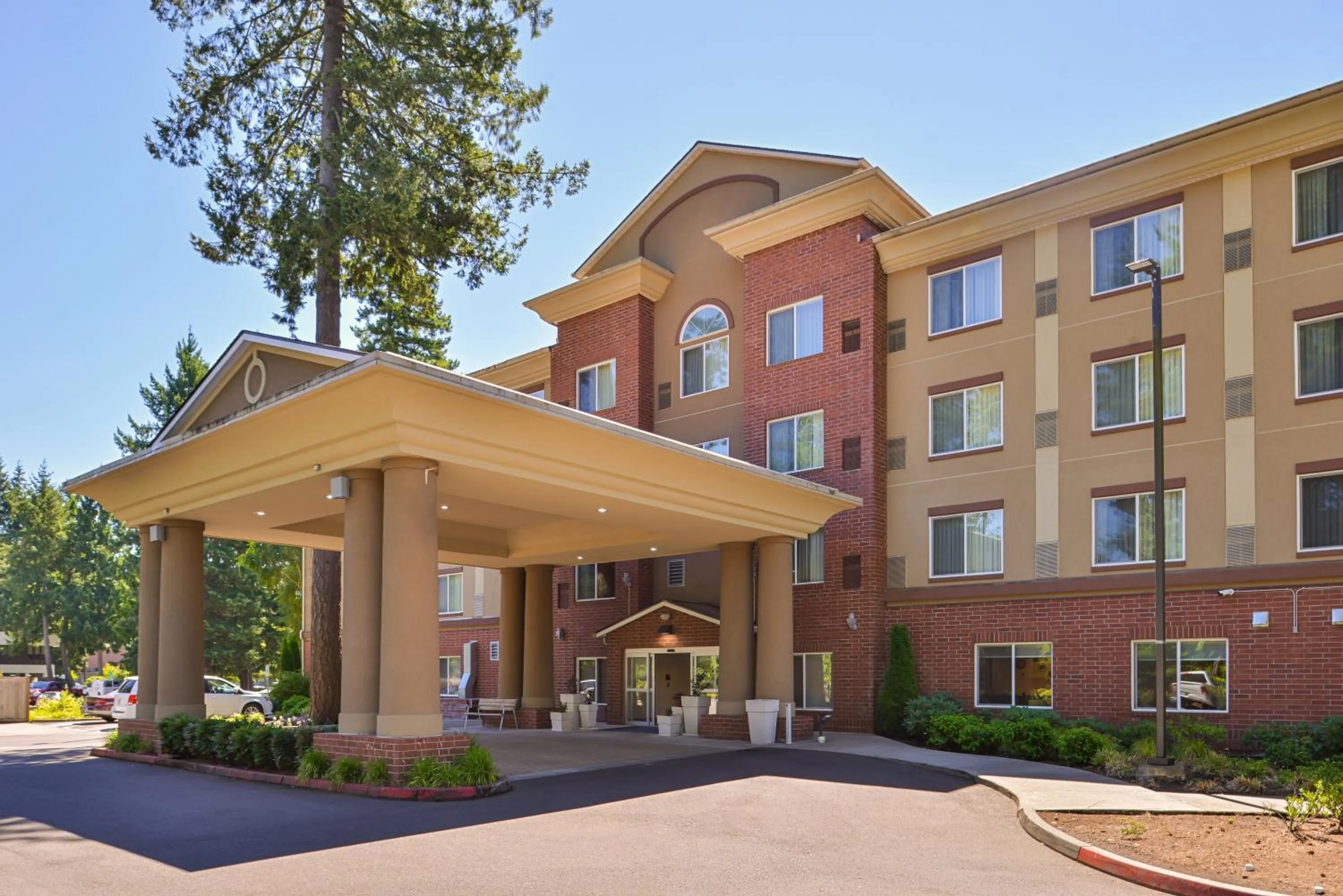 Property building in Holiday Inn Express & Suites Lacey - Olympia by IHG