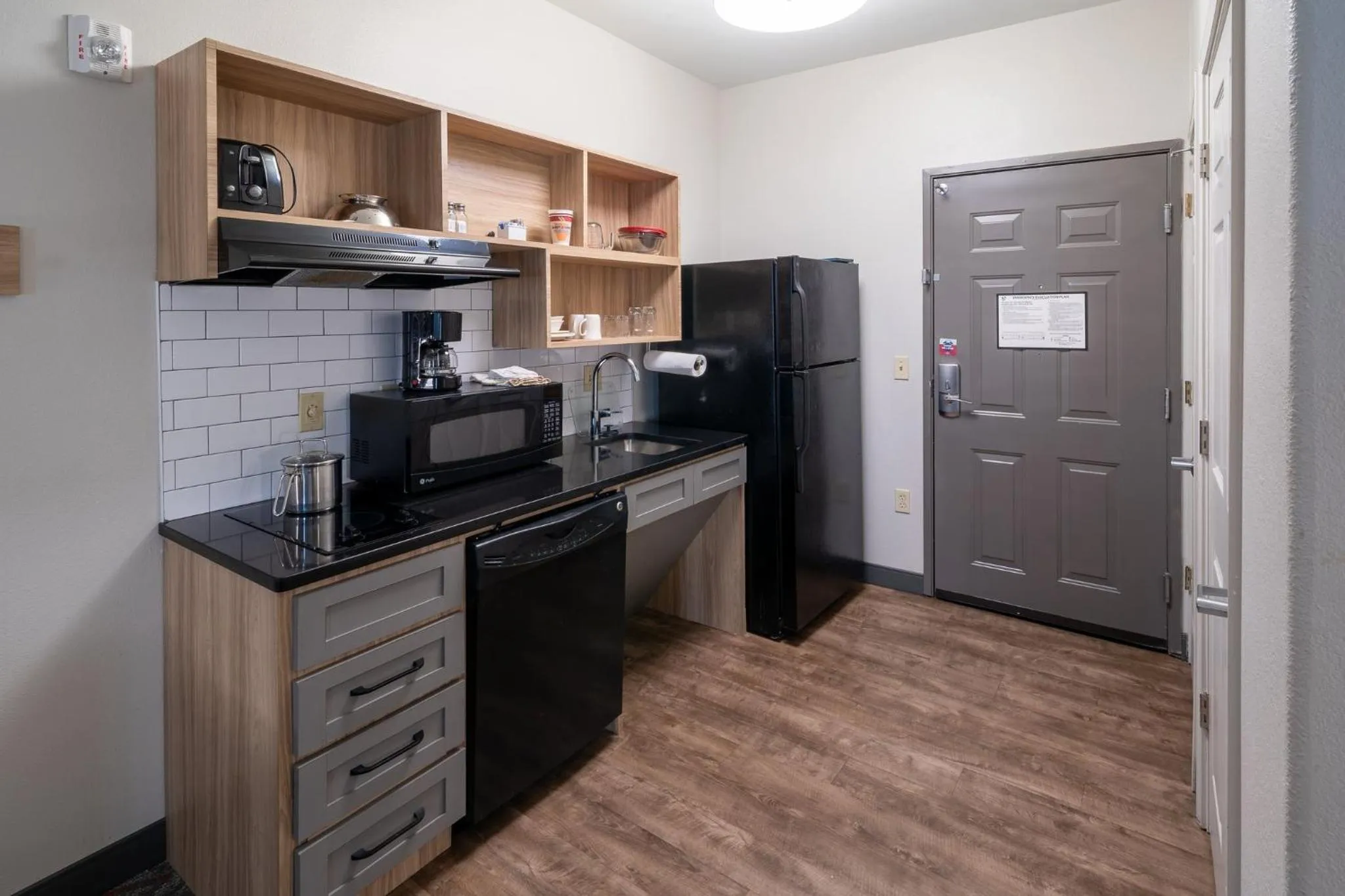 Photo of the whole room in Candlewood Suites Deer Park by IHG