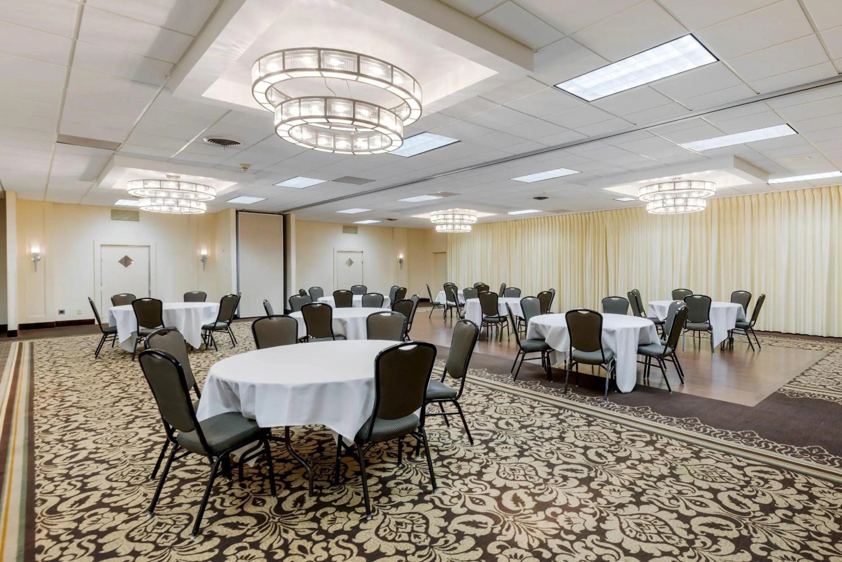 Meeting/conference room in Clarion Inn Elmira-Horseheads