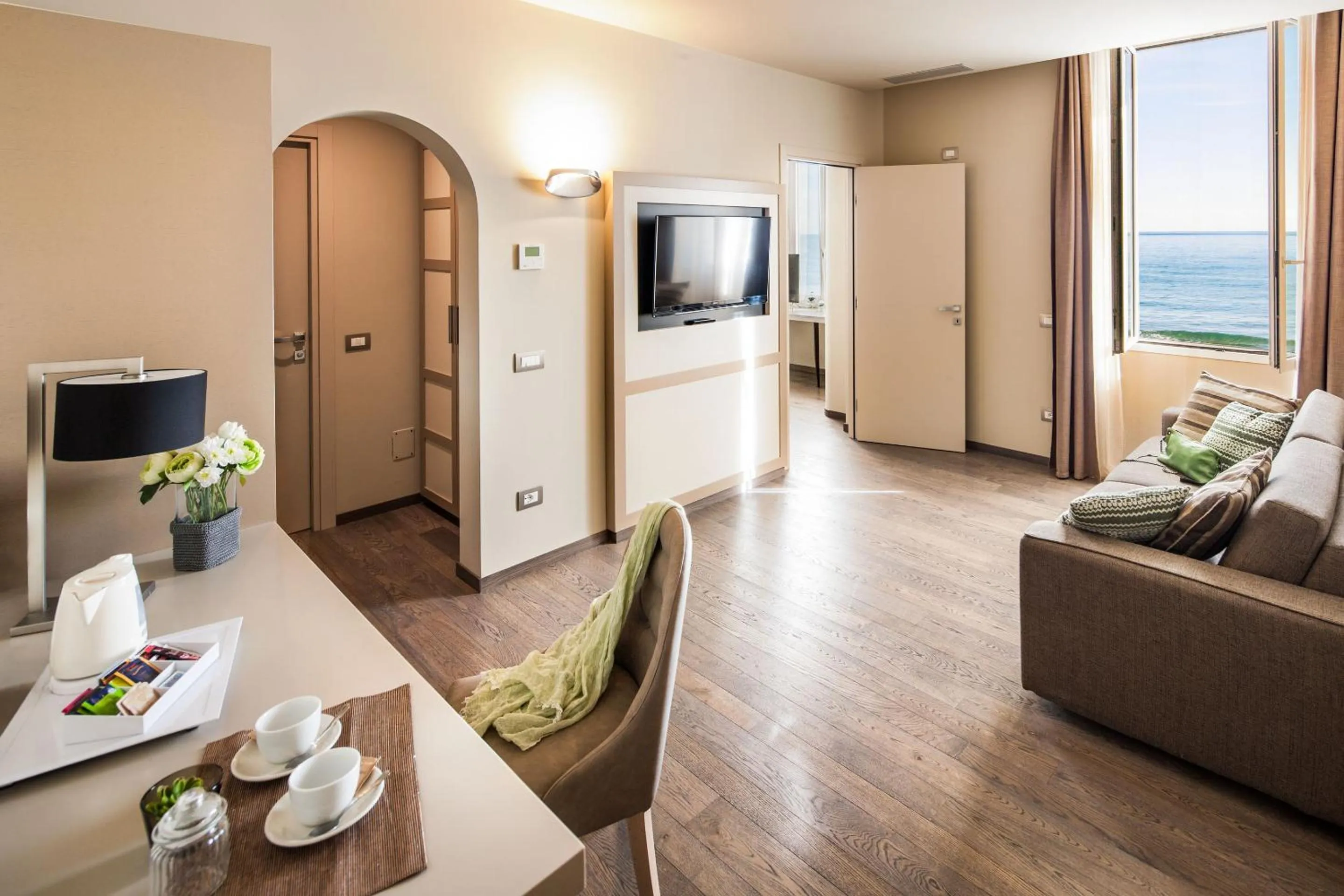 TV and multimedia in Hotel Savoia