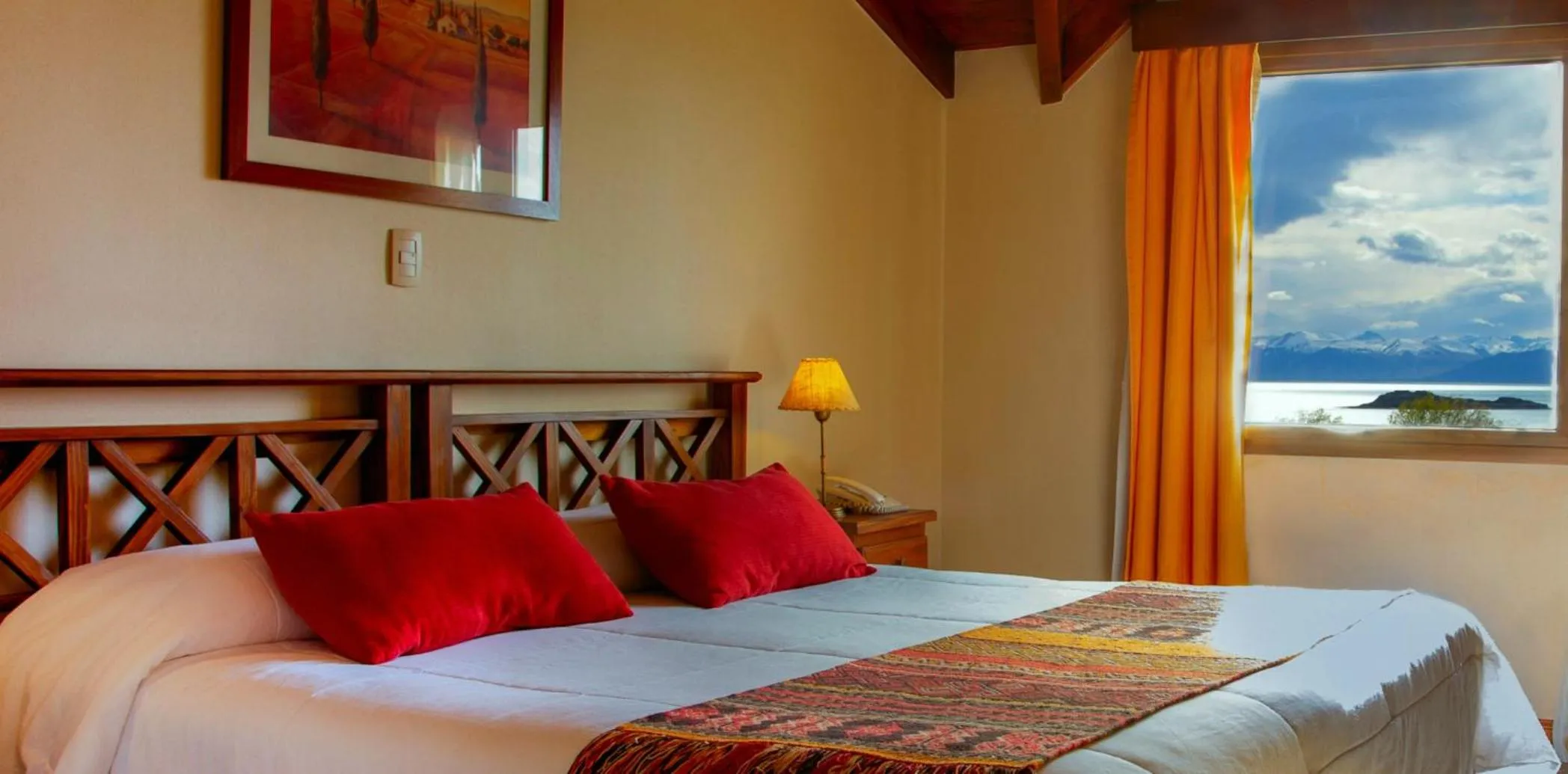 Photo of the whole room, Bed in Terraza Coirones Hotel