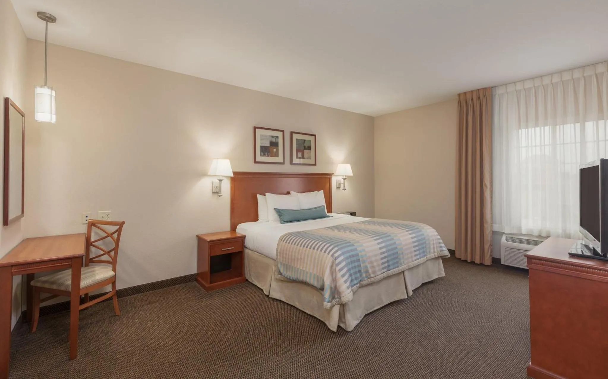 Bedroom, Bed in Candlewood Suites Houston I-10 East by IHG