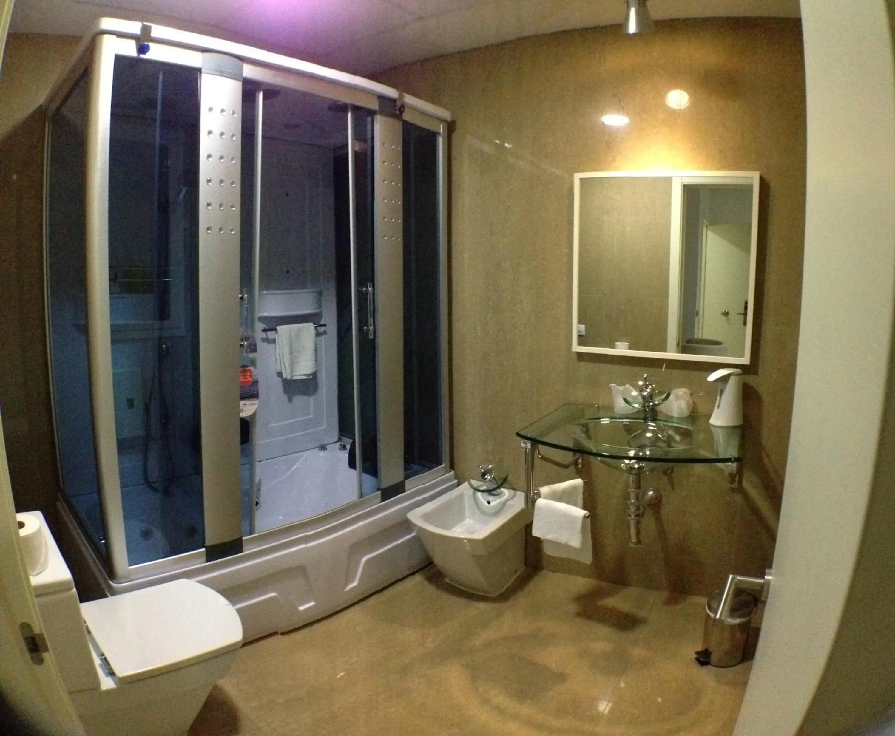 Bathroom in Nap Oviedo