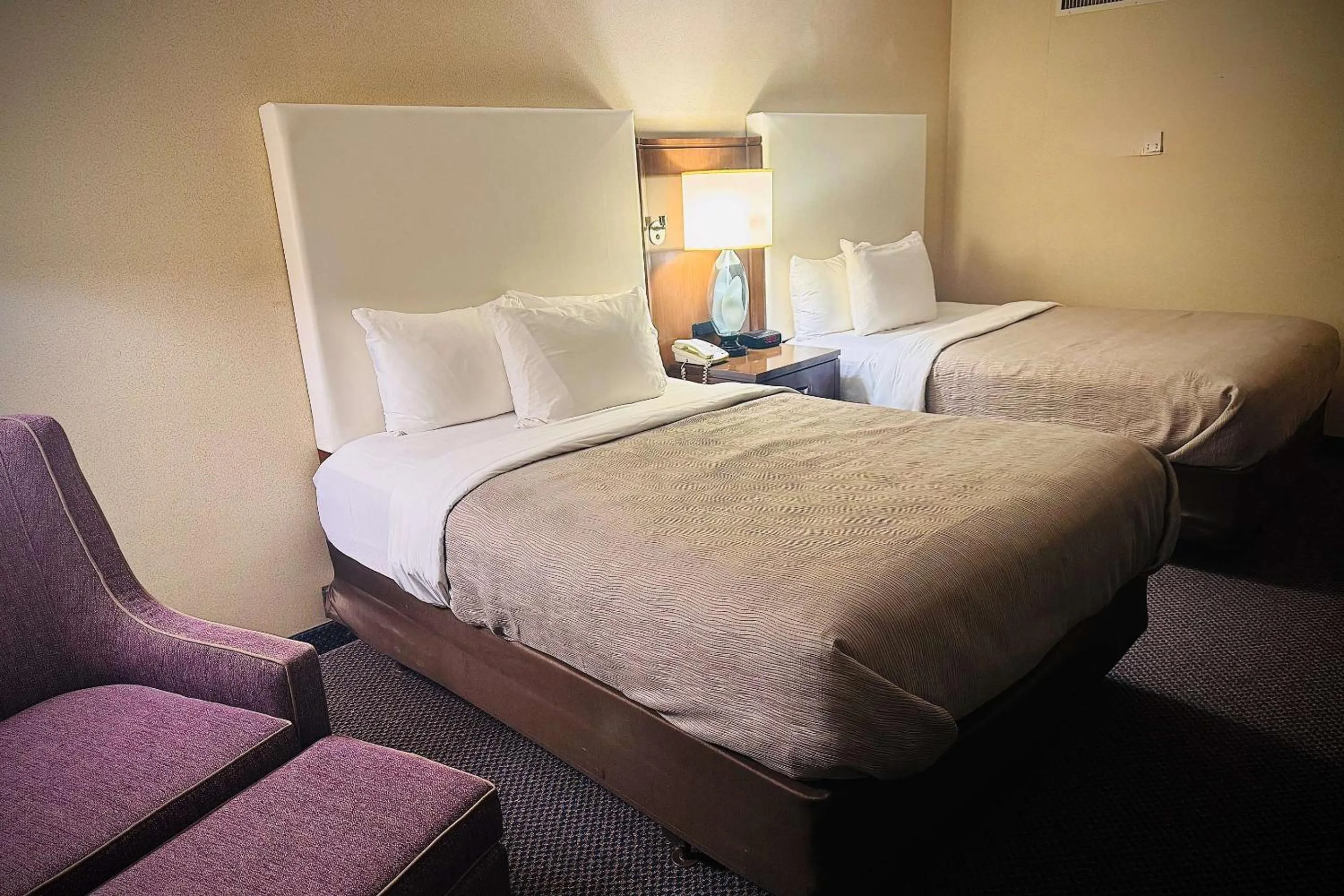 Bedroom, Bed in Quality Inn Horseheads