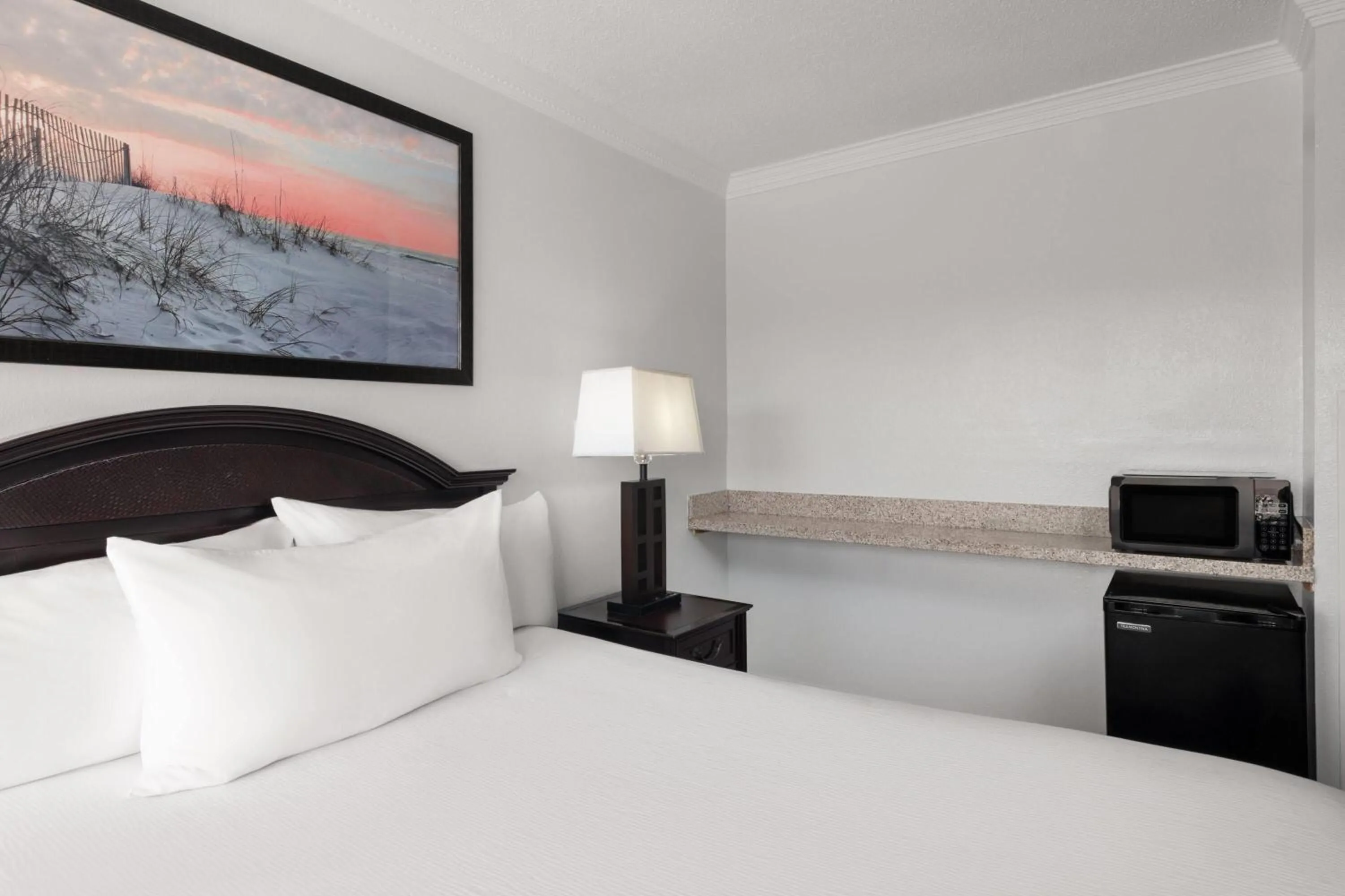 Photo of the whole room, Bed in Wyndham Garden Fort Walton Beach Destin