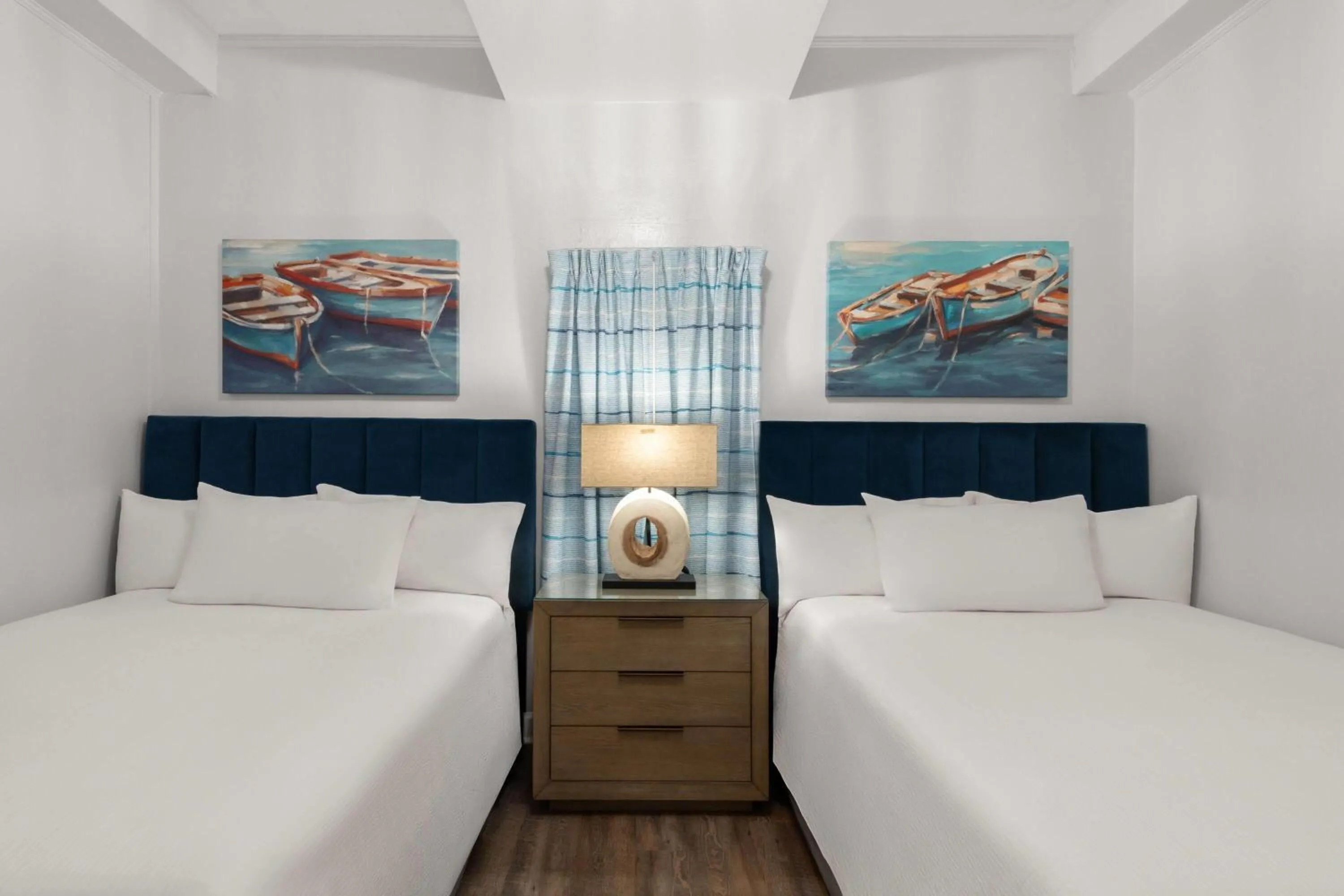 Photo of the whole room, Bed in Wyndham Garden Fort Walton Beach Destin