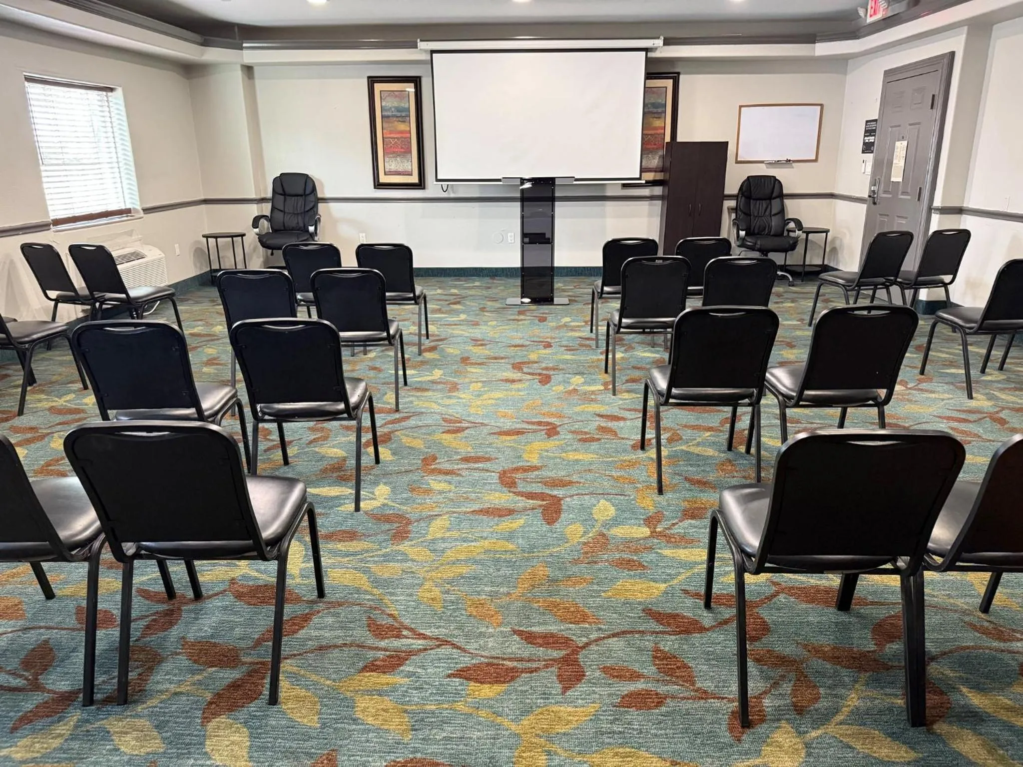 Meeting/conference room in Candlewood Suites La Porte by IHG