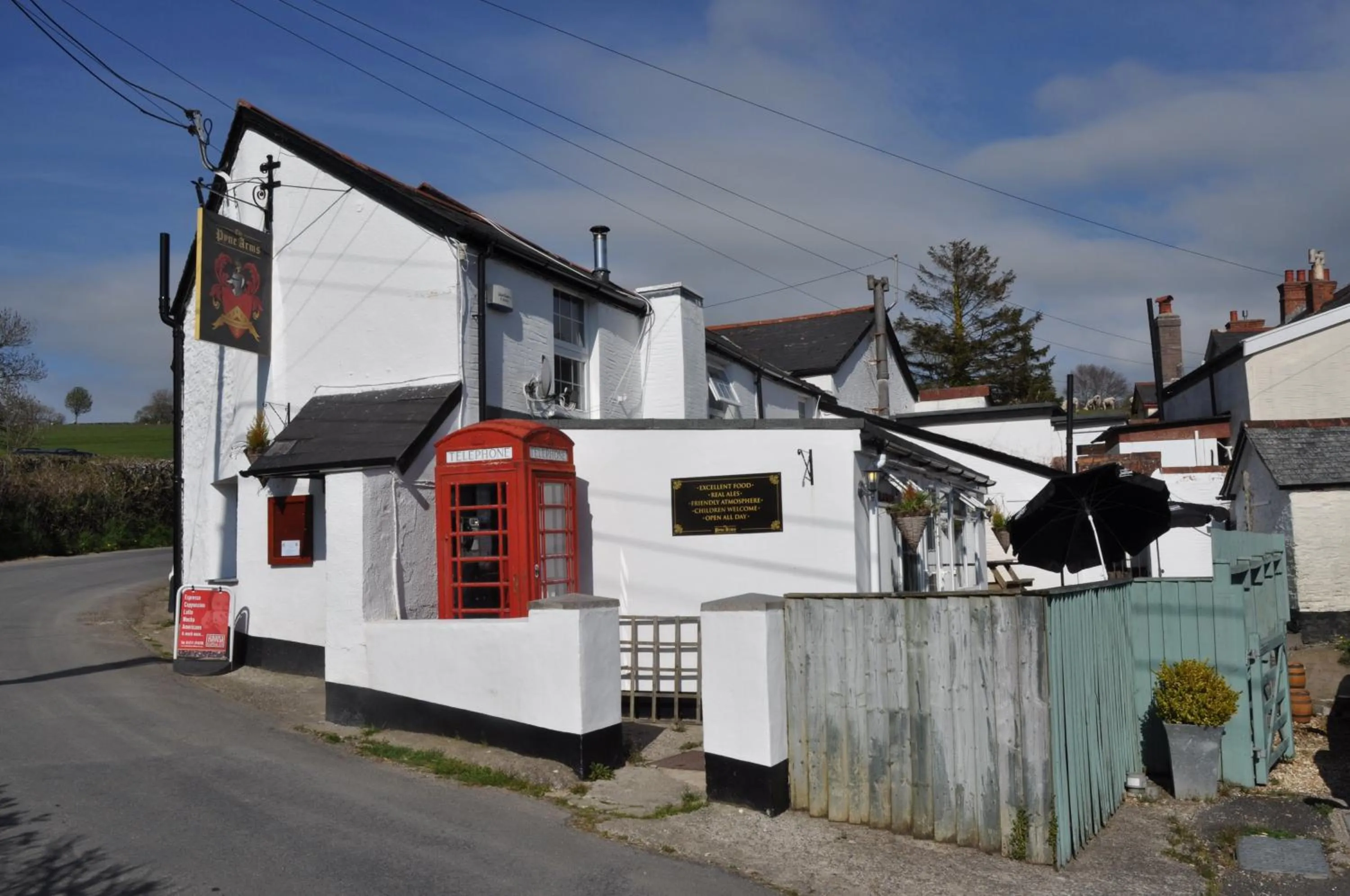 Restaurant/places to eat in Pyne Arms