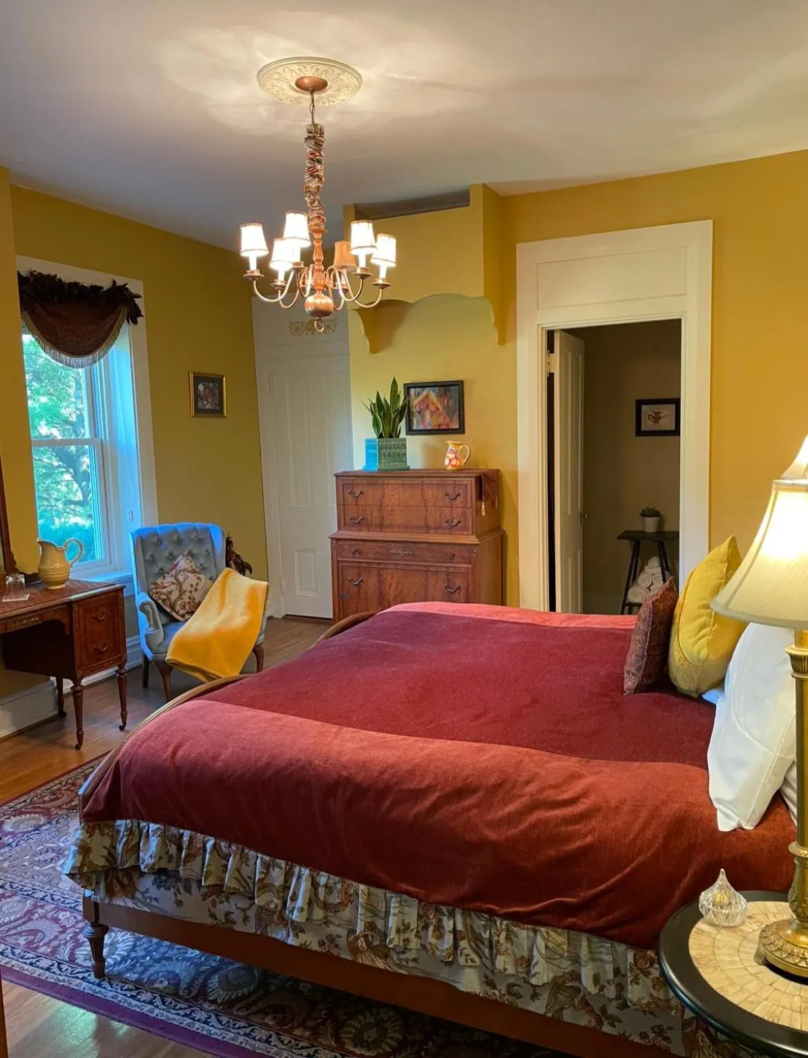 Bed in Hollinger House