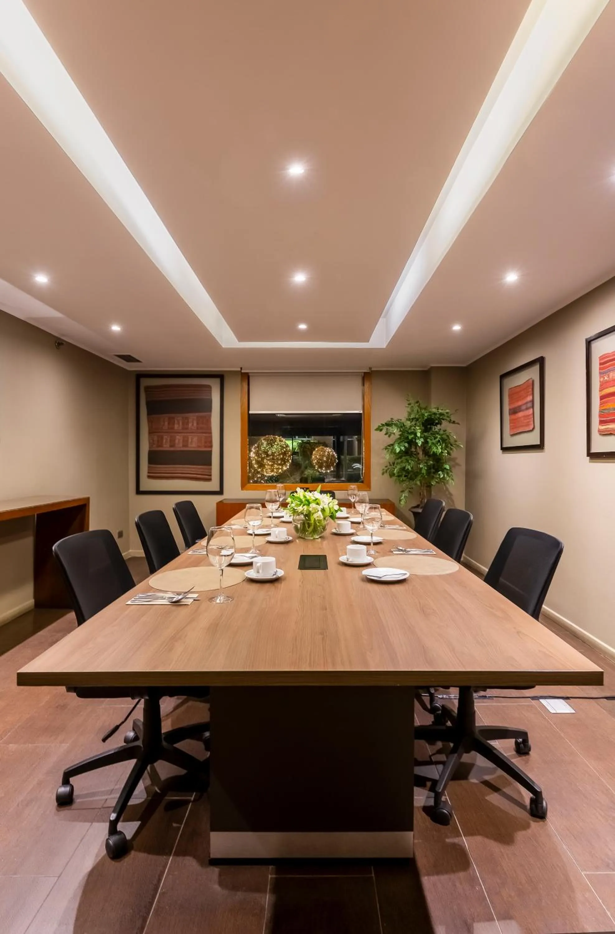 Business facilities in Rugendas Hotel Boutique by Time Hotel & Apartments