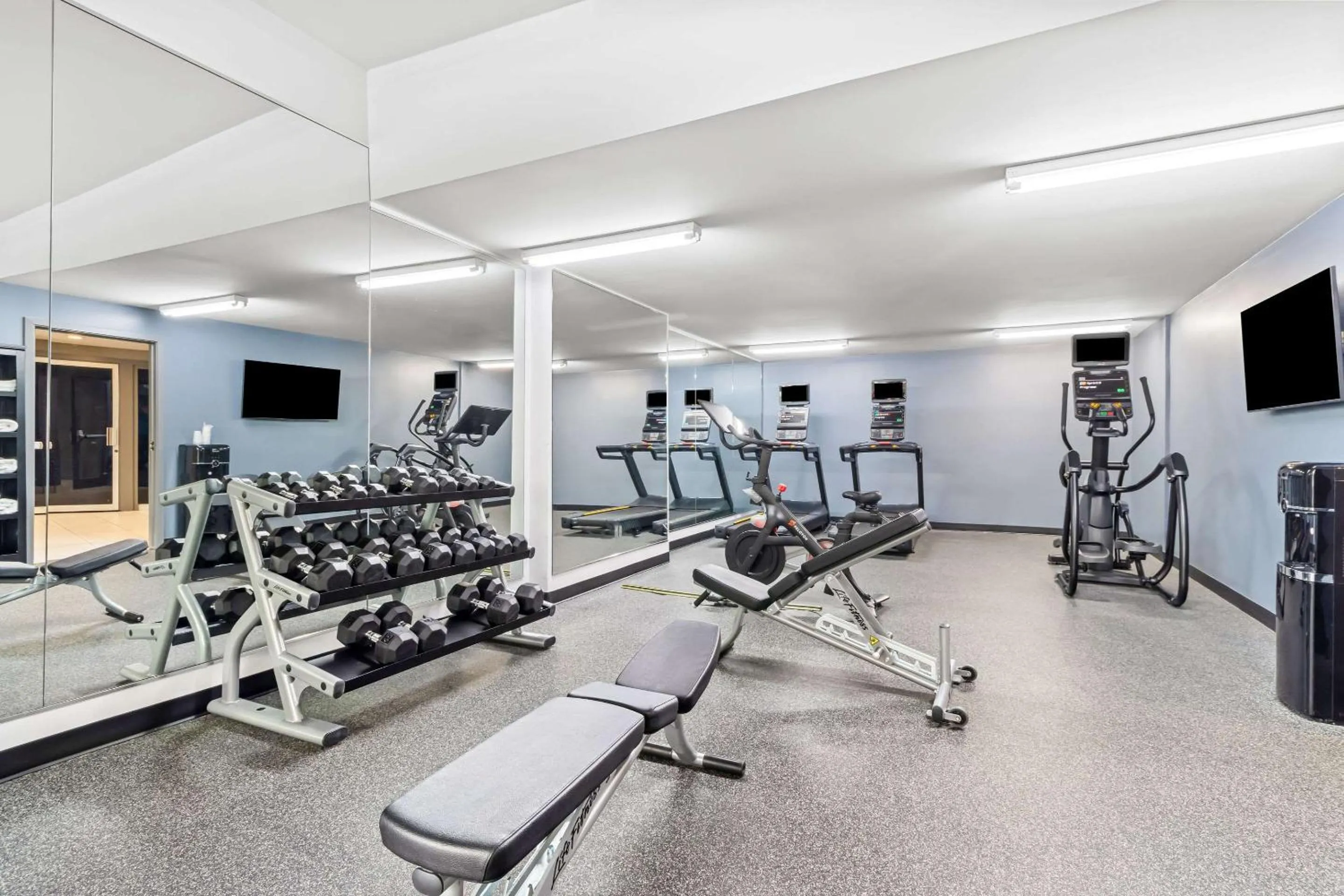 Fitness centre/facilities in Hourglass Hotel, an Ascend Collection Hotel