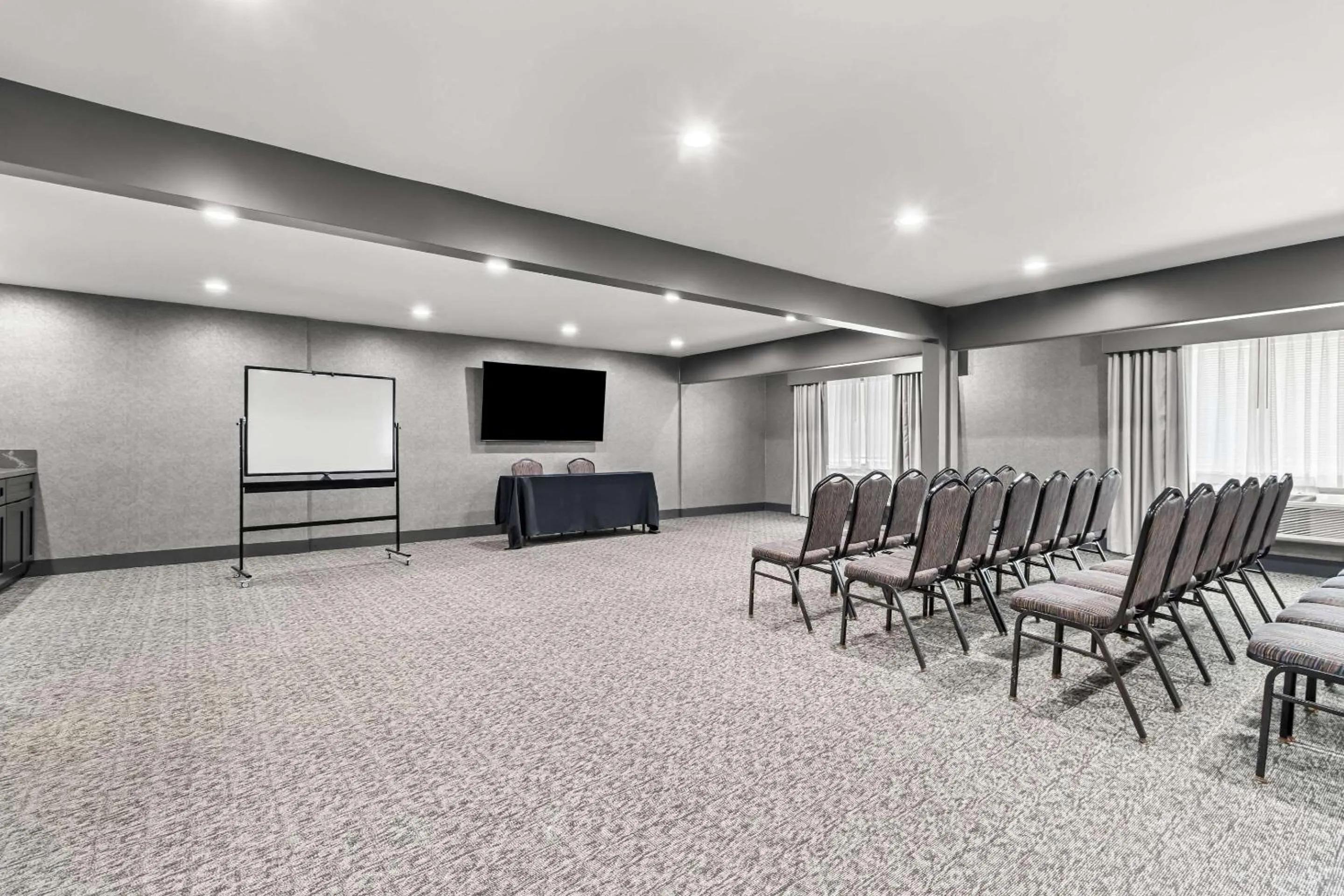 Meeting/conference room in Hourglass Hotel, an Ascend Collection Hotel