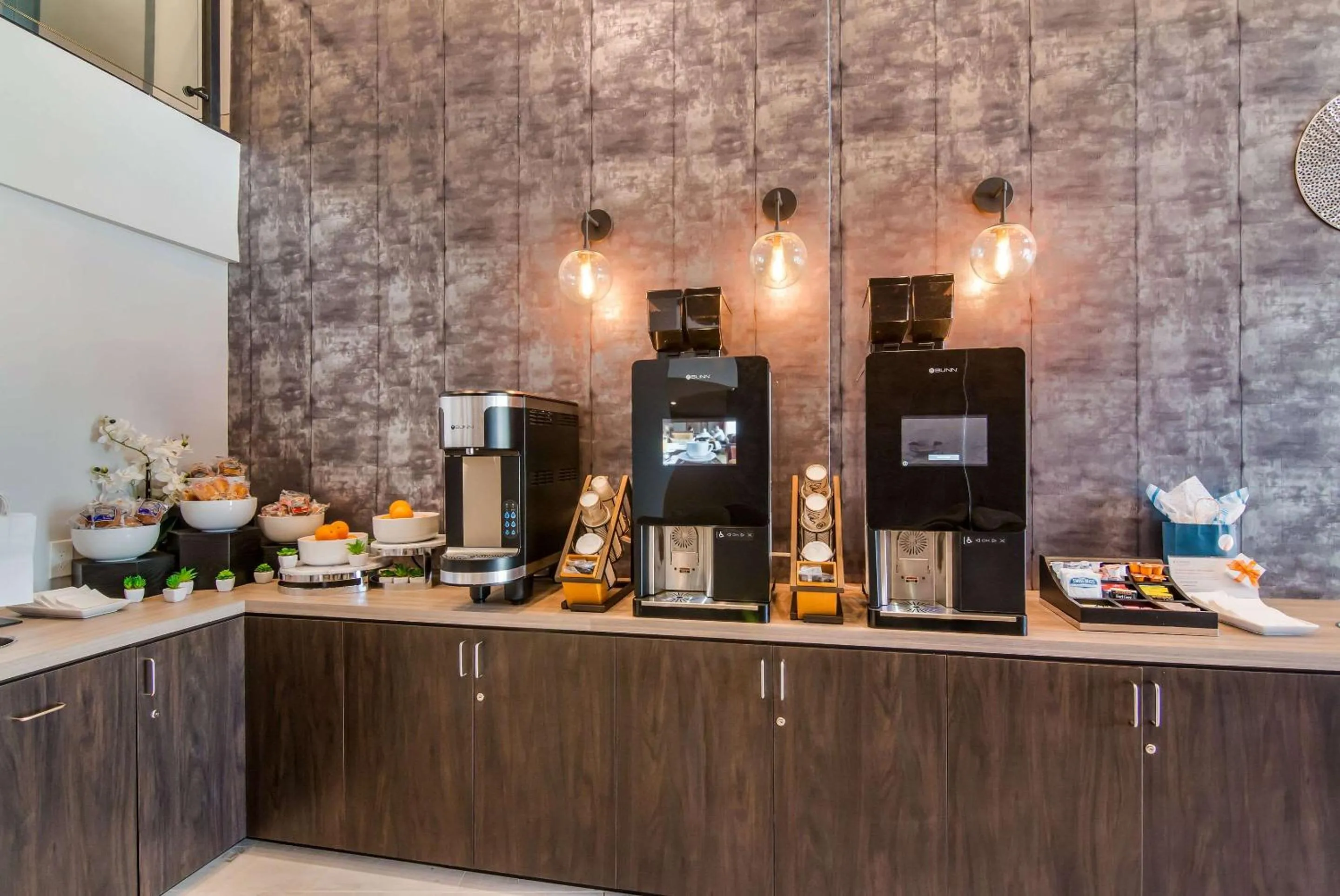 Breakfast in Hourglass Hotel, an Ascend Collection Hotel