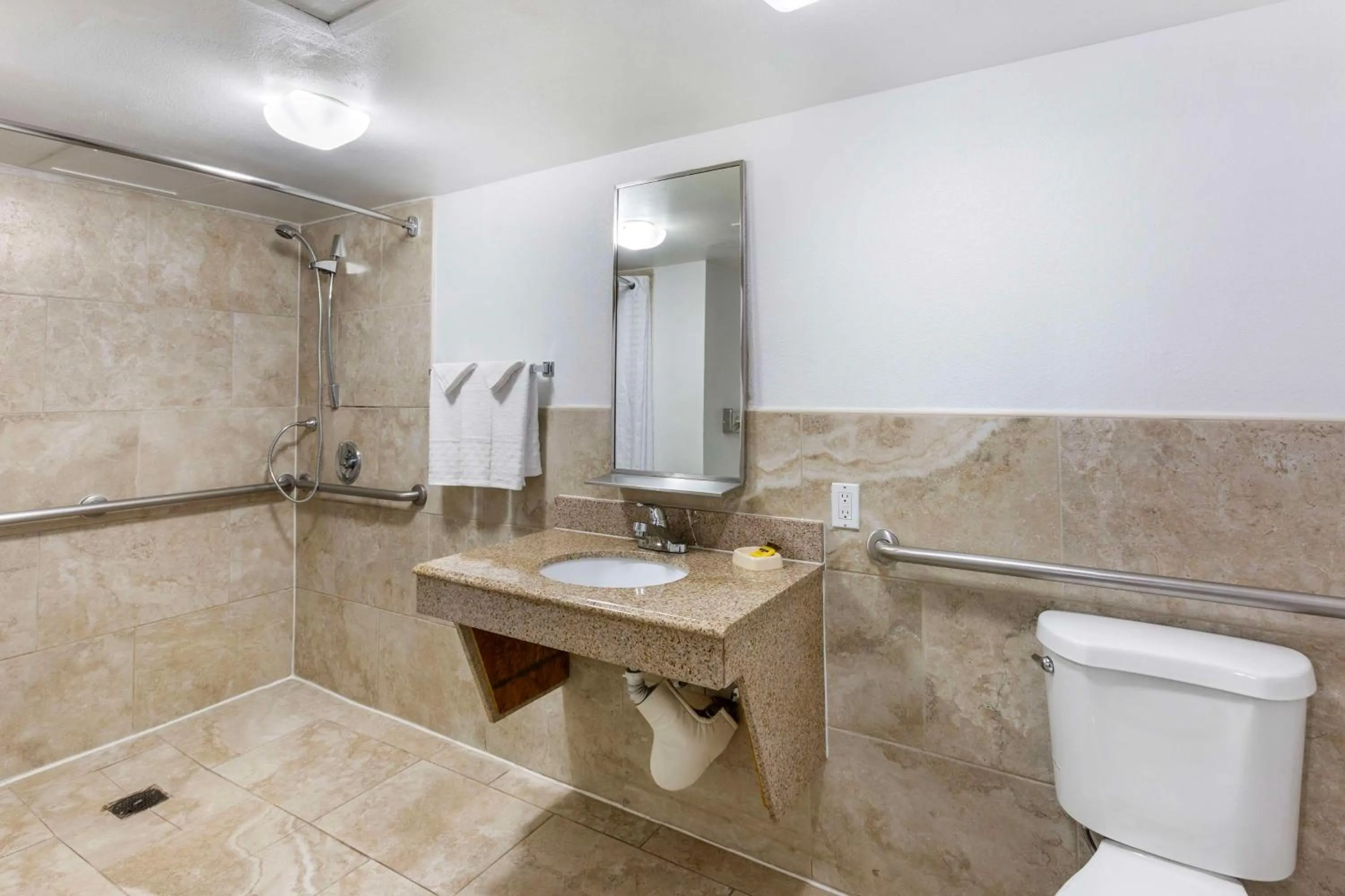 Bathroom in Best Western Plus El Paso Airport Hotel & Conference Center