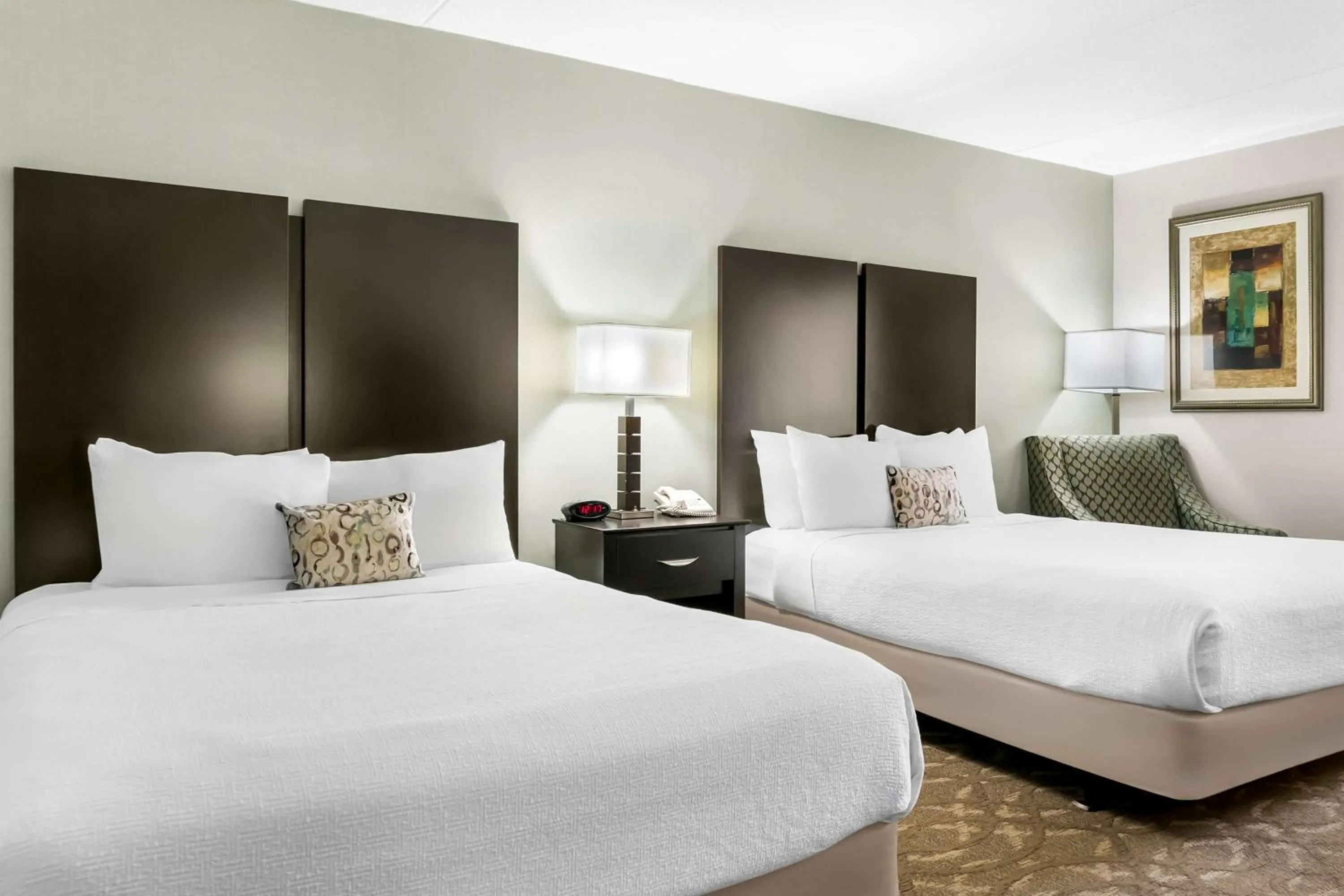 Bedroom, Bed in Best Western Okemos/East Lansing Hotel & Suites