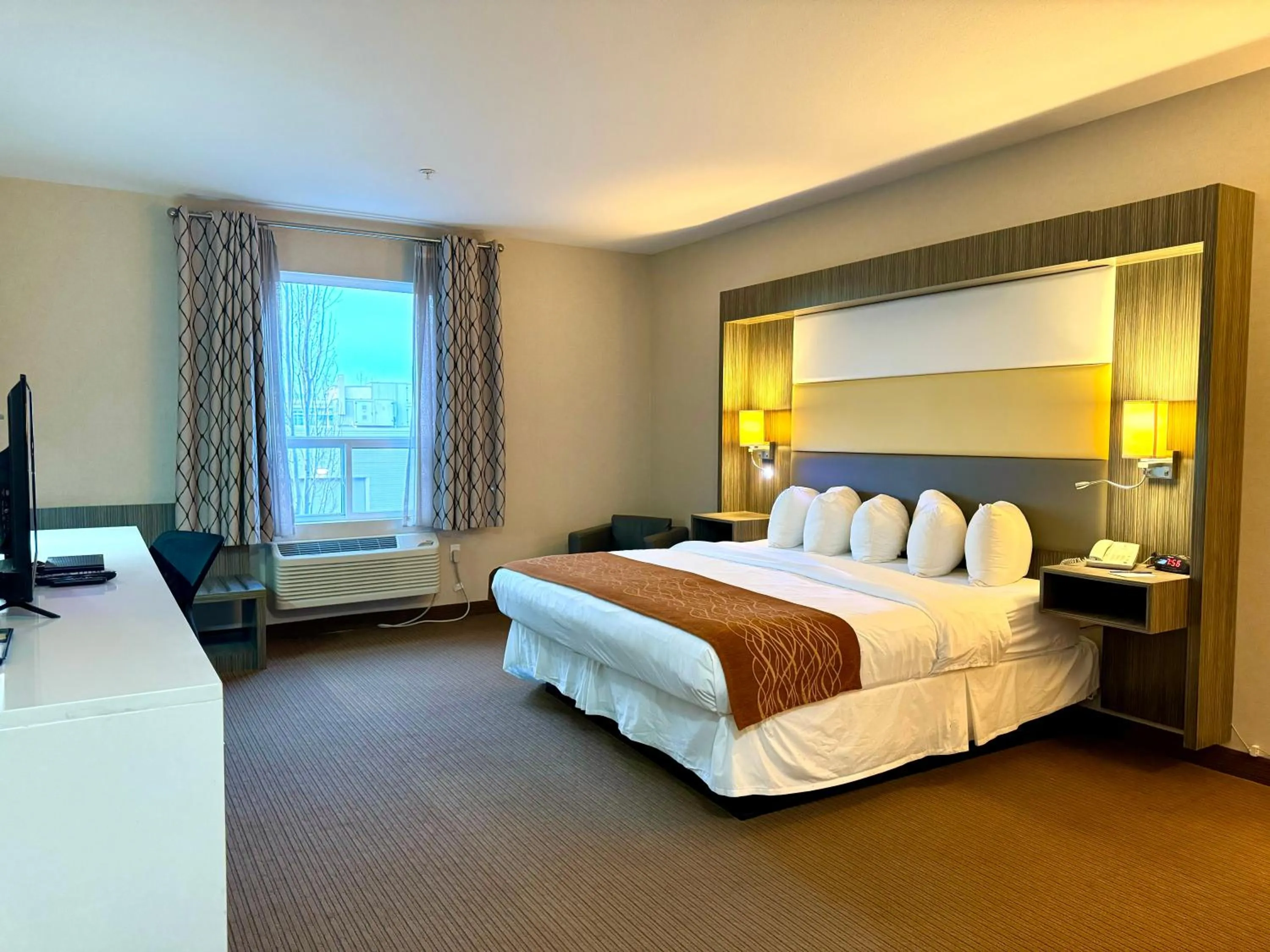 Bedroom, Bed in Southfort Inn