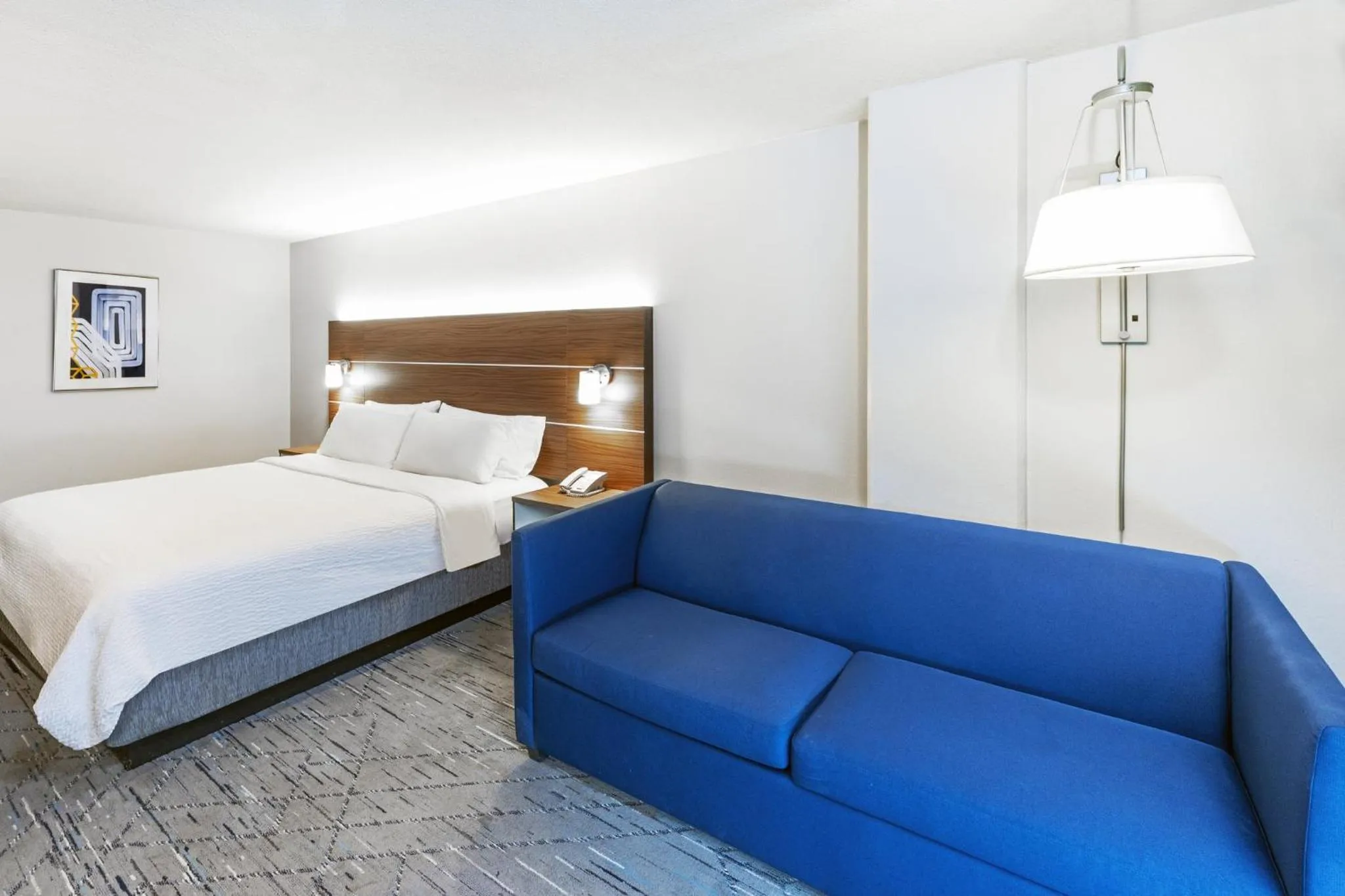 Photo of the whole room, Bed in Holiday Inn Express El Paso-Central by IHG