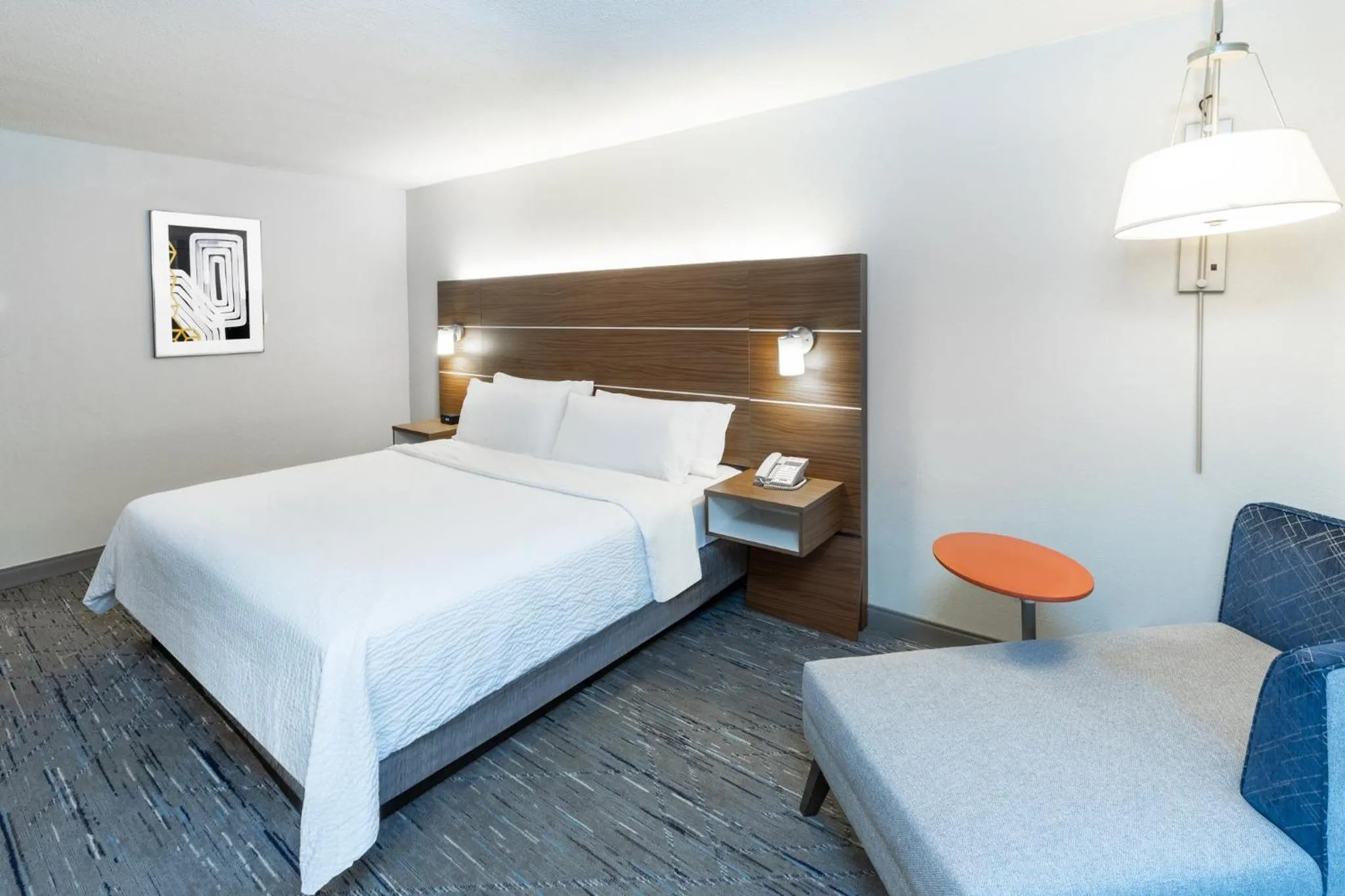 Photo of the whole room, Bed in Holiday Inn Express El Paso-Central by IHG