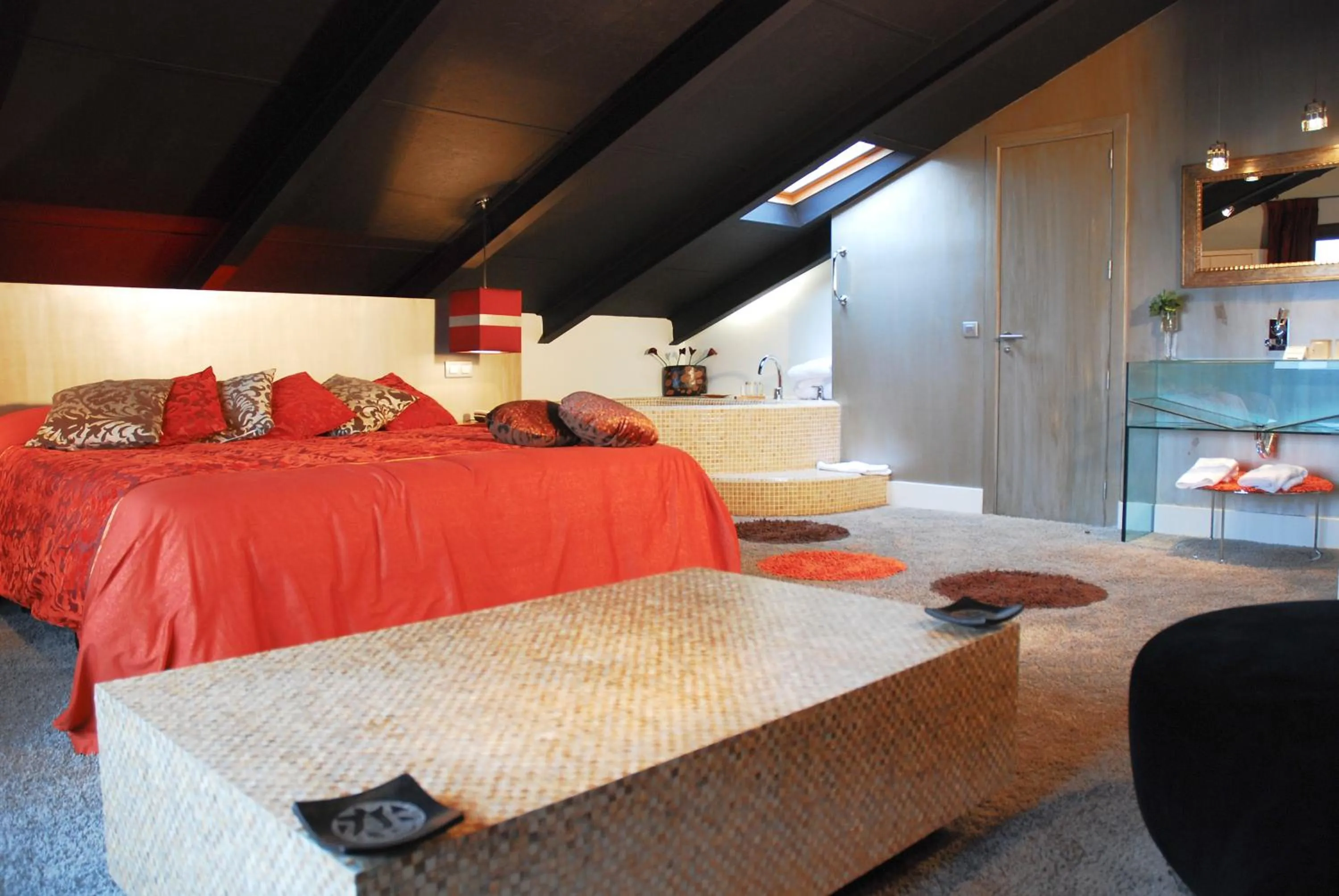 Photo of the whole room, Bed in Hotel Cardamomo Sigüenza