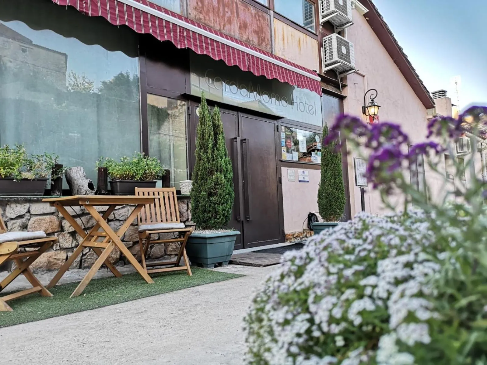 Property building in Hotel Cardamomo Sigüenza