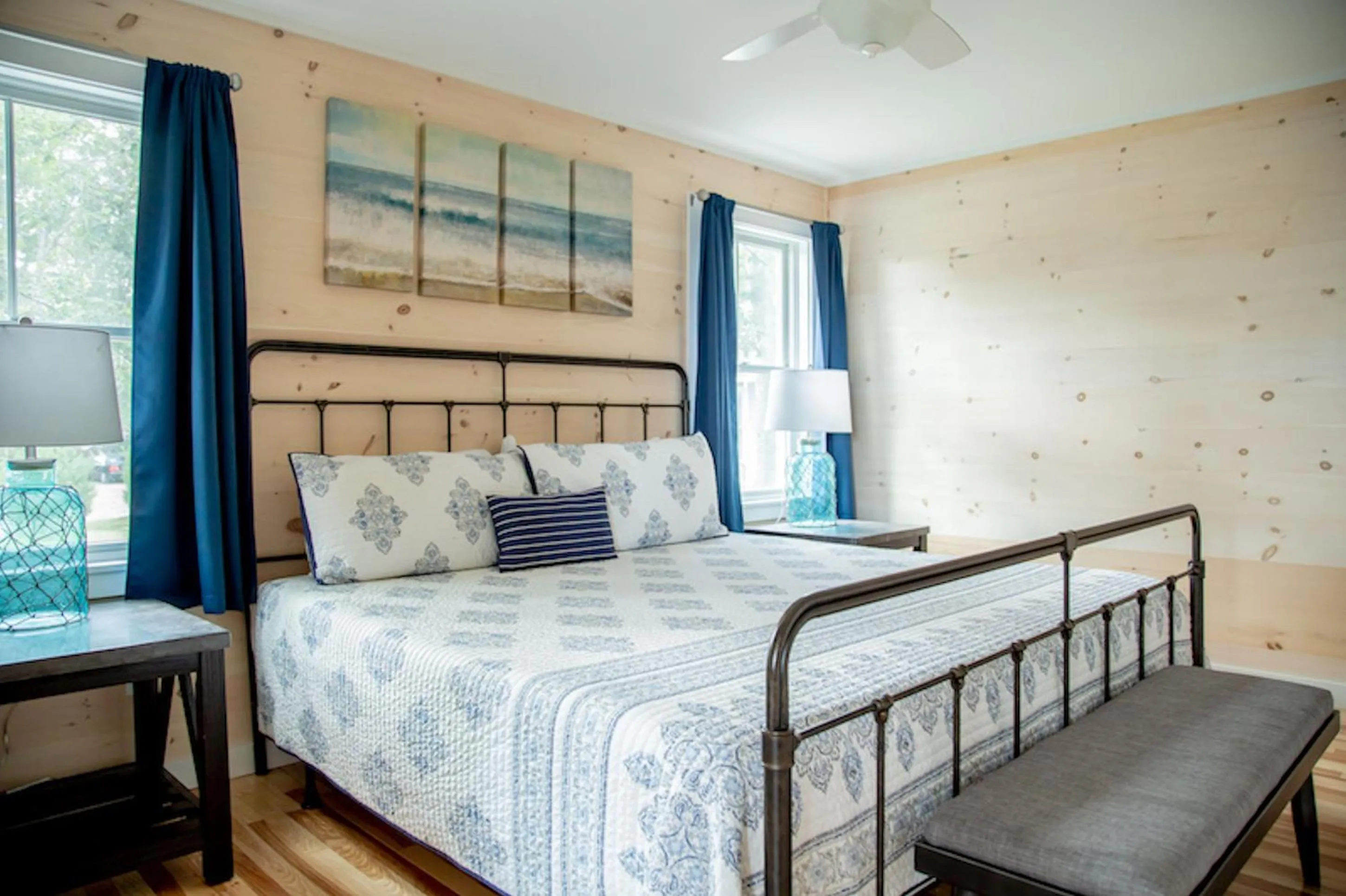 Bed in Linekin Bay Resort