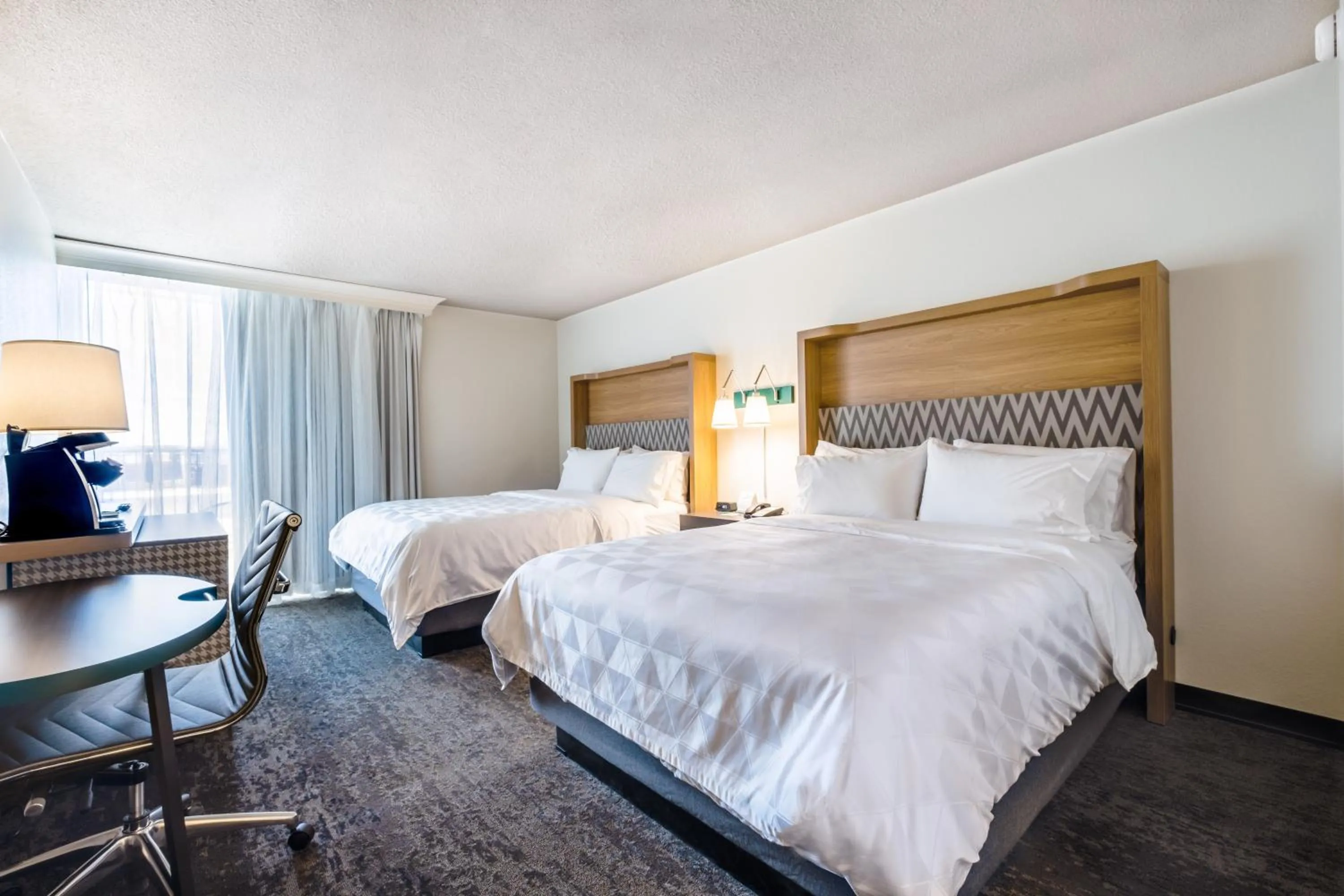 Photo of the whole room, Bed in Holiday Inn Grand Haven-Spring Lake by IHG